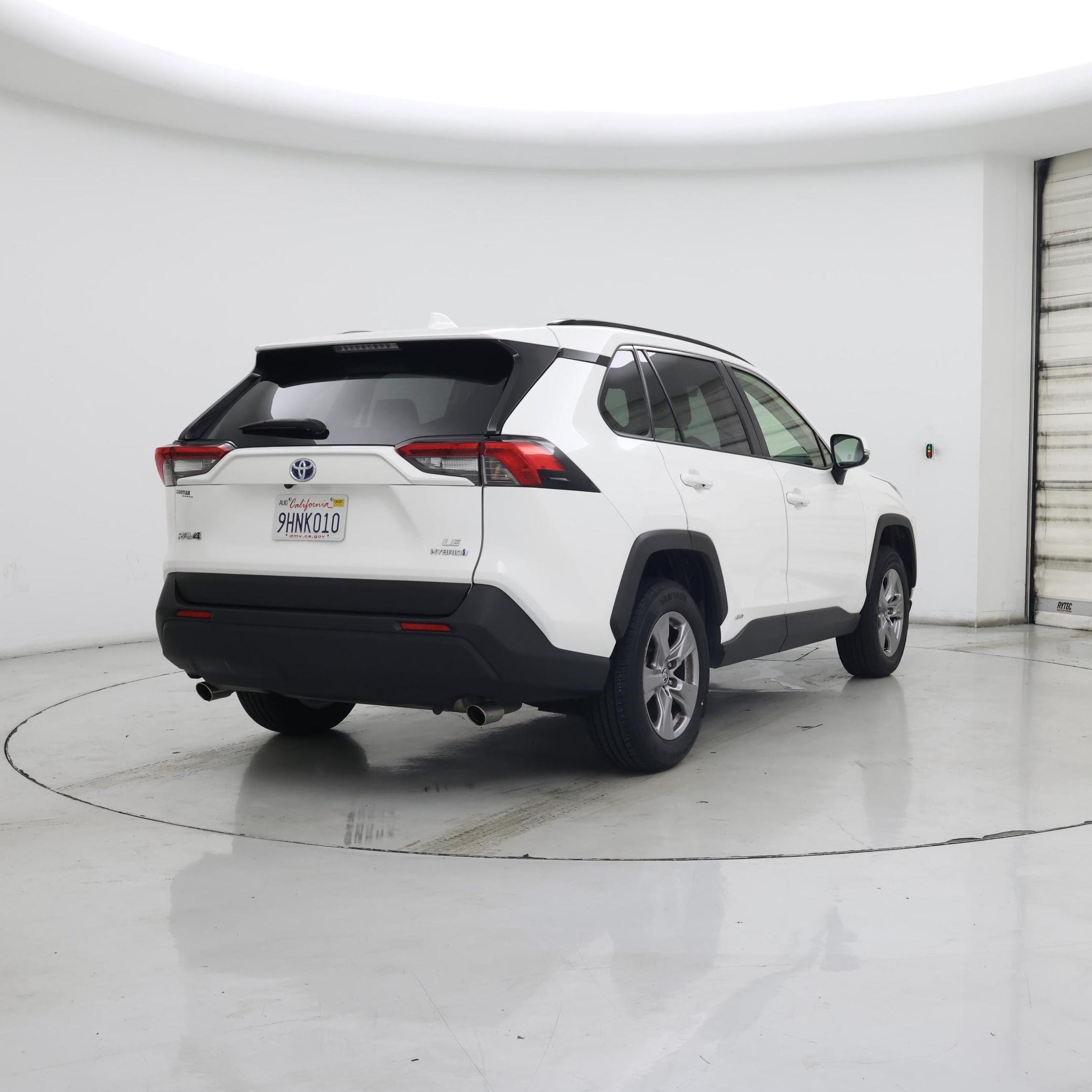 Thumbnail: 2023 Toyota RAV4 - 8