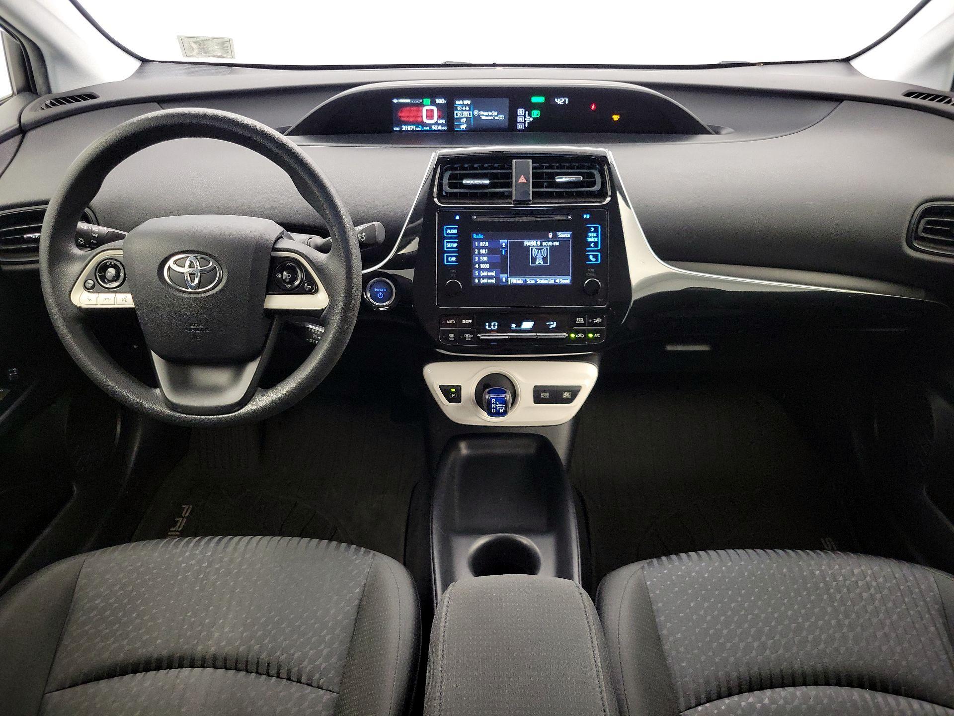 Thumbnail: 2016 Toyota Prius - 9