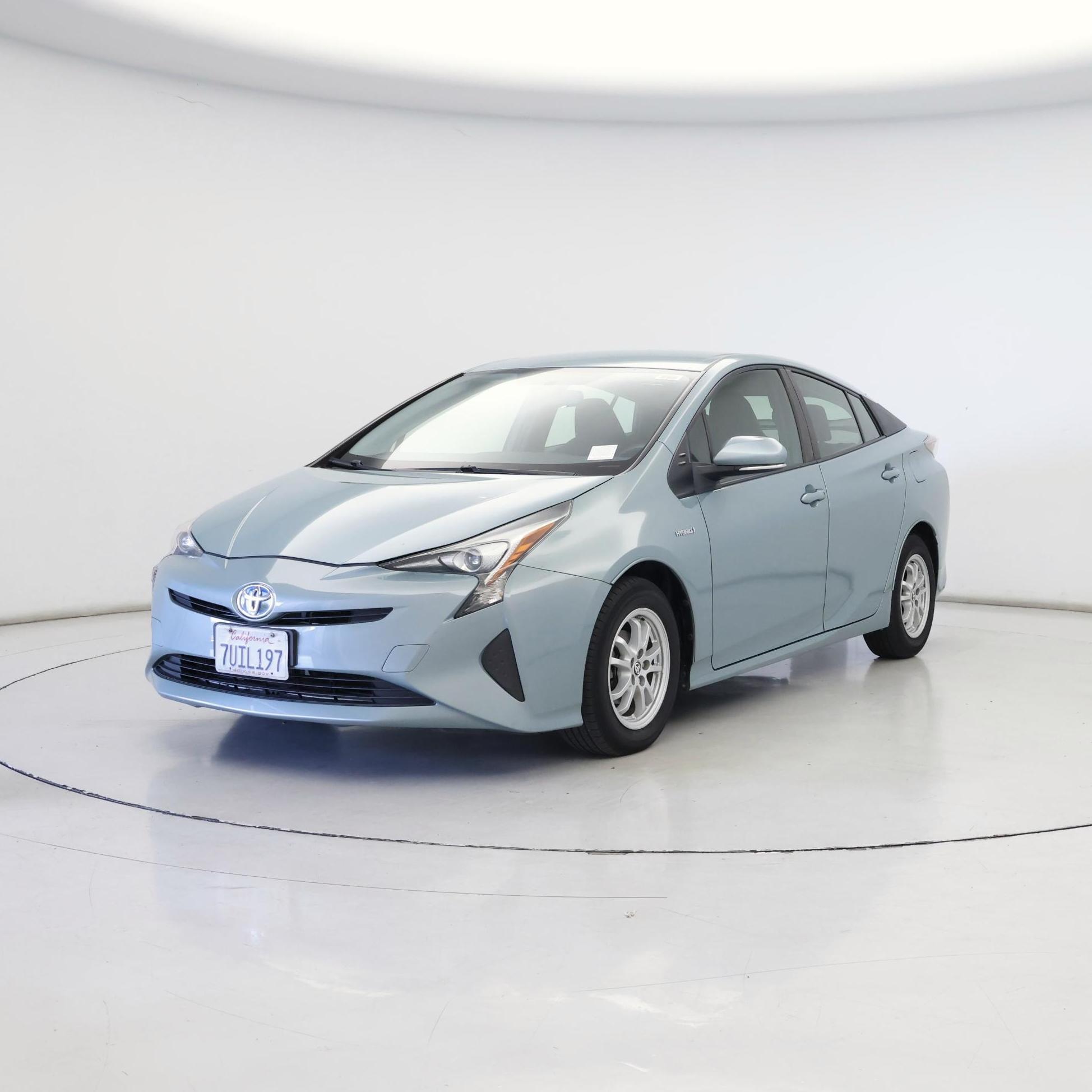 Thumbnail: 2016 Toyota Prius - 4