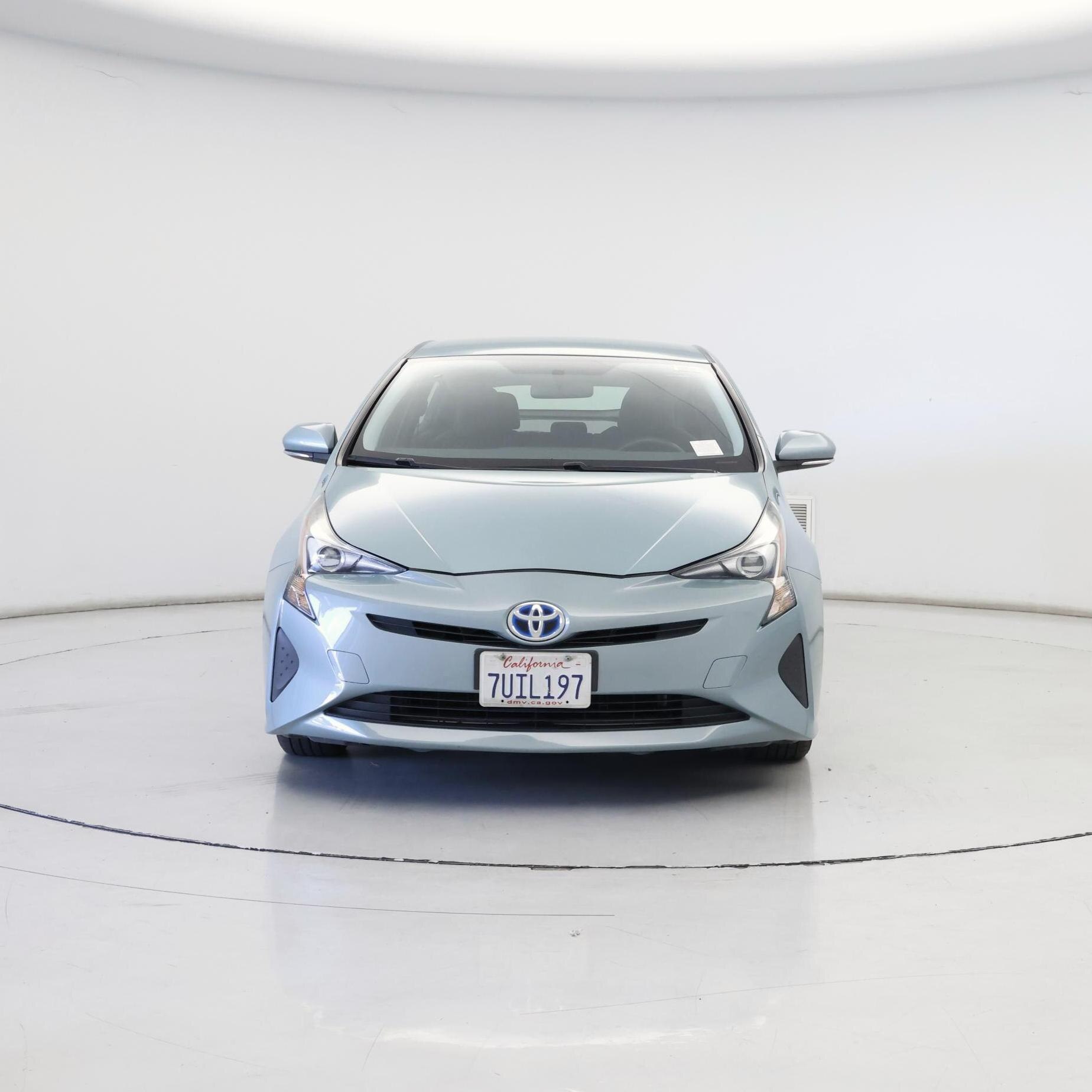Thumbnail: 2016 Toyota Prius - 5