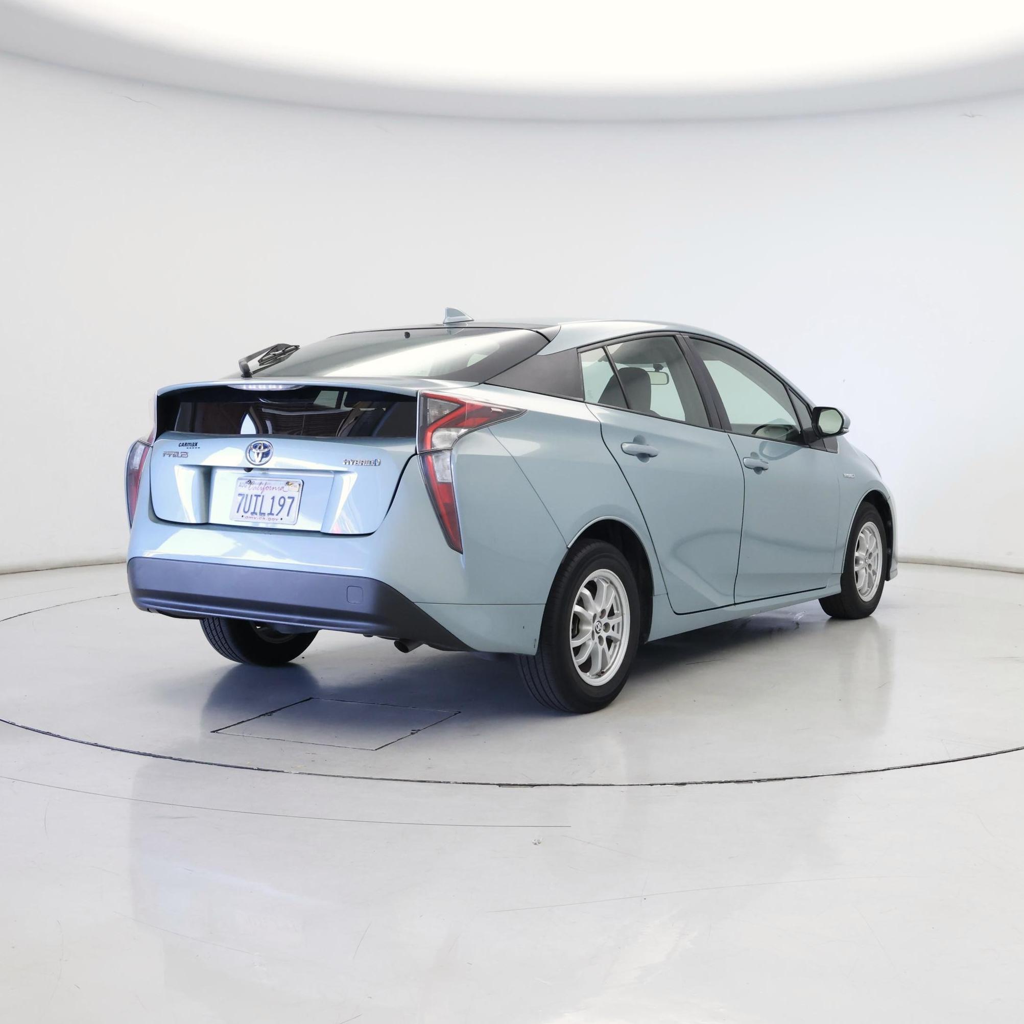 Thumbnail: 2016 Toyota Prius - 8