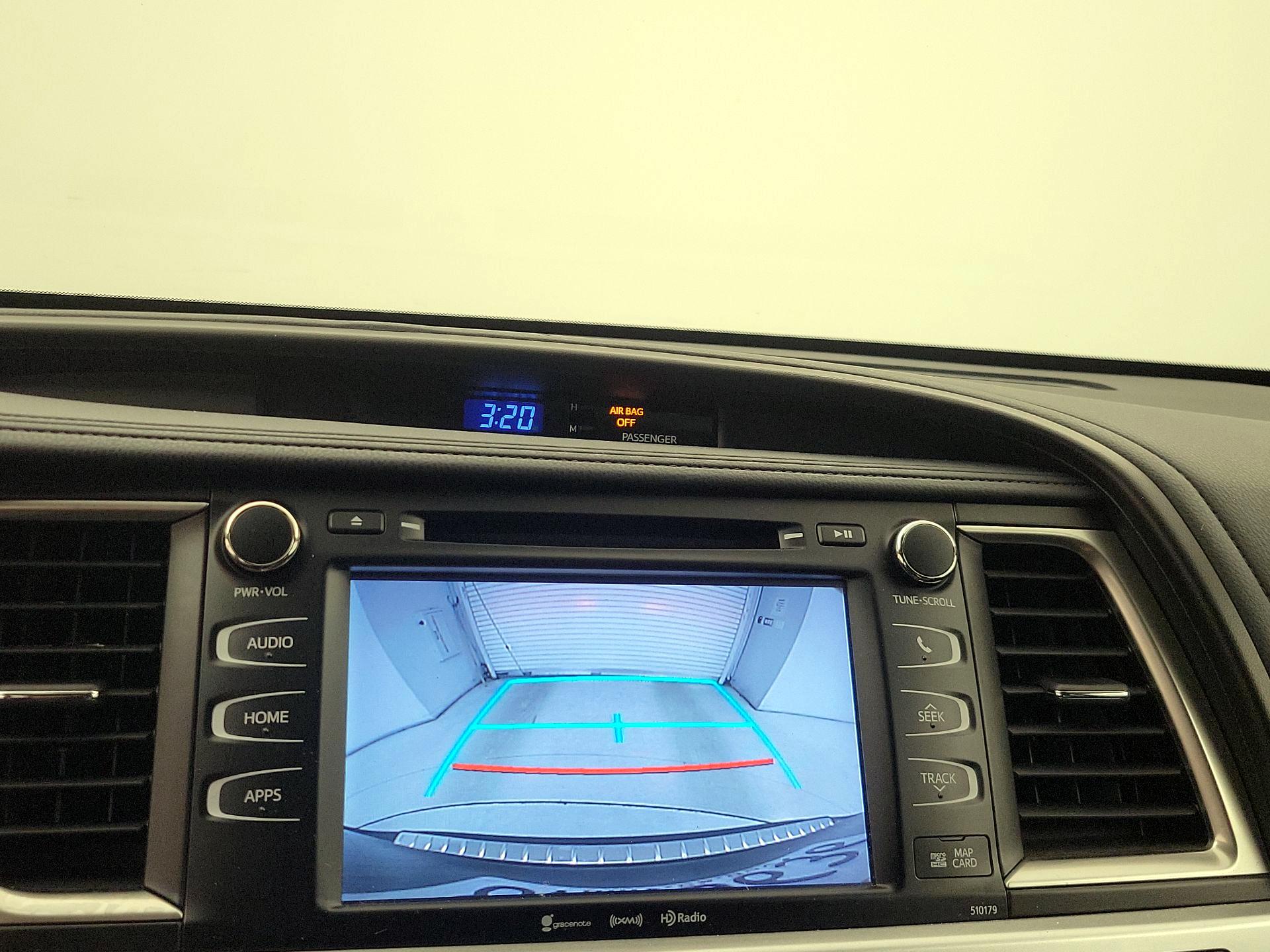 Thumbnail: 2018 Toyota Highlander - 15