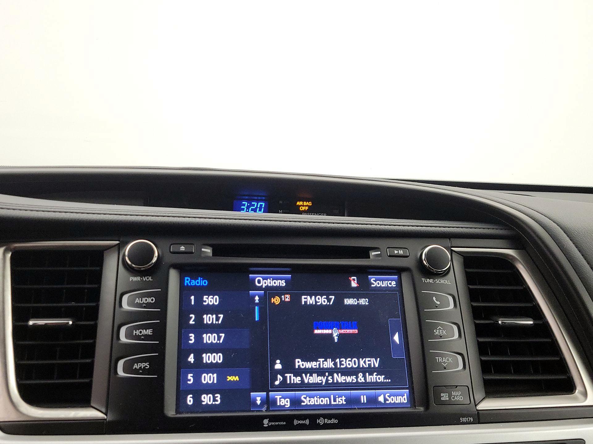 Thumbnail: 2018 Toyota Highlander - 16