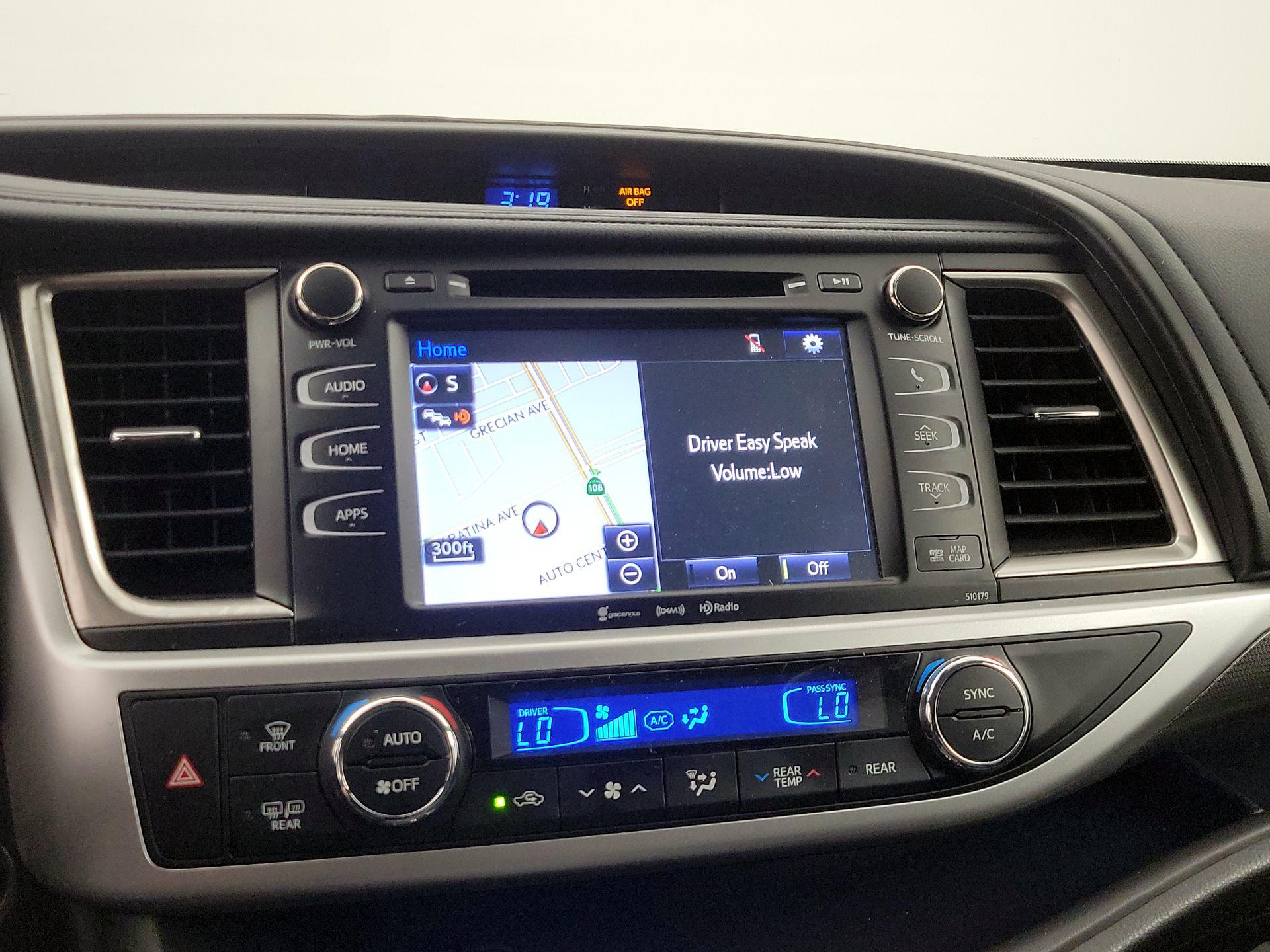 Thumbnail: 2018 Toyota Highlander - 17