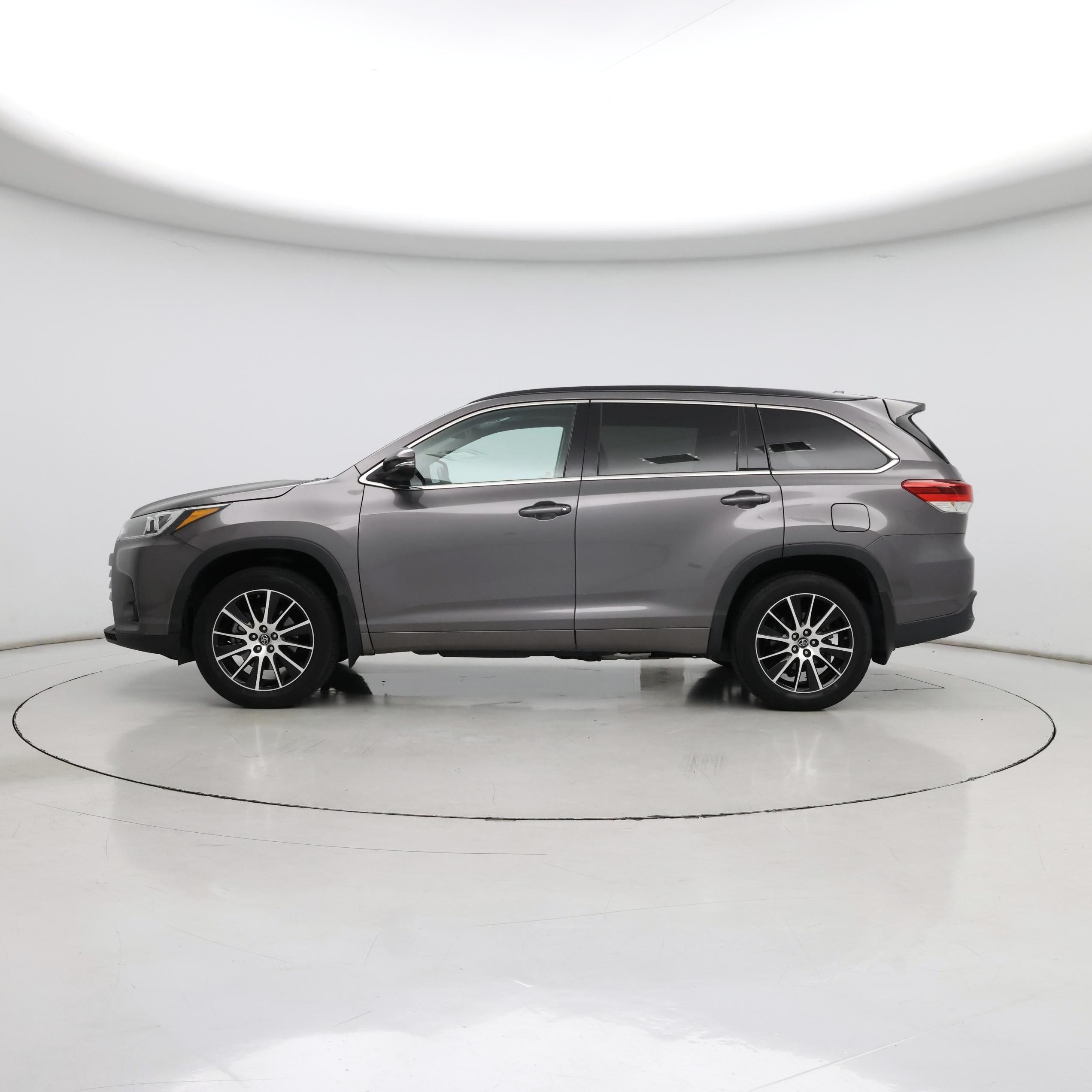 Thumbnail: 2018 Toyota Highlander - 3