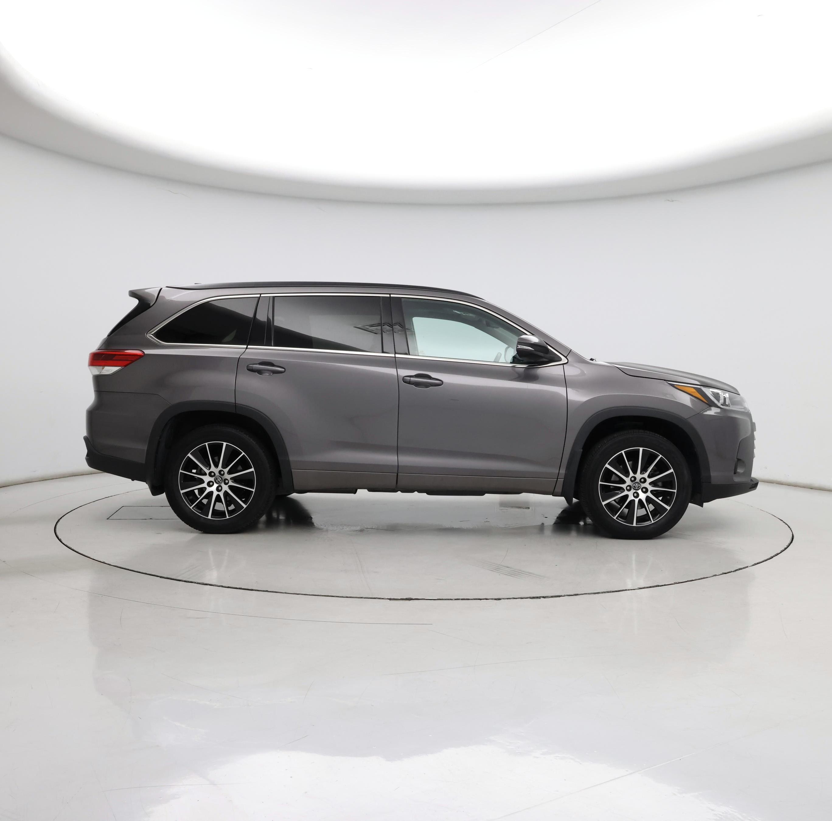 Thumbnail: 2018 Toyota Highlander - 7