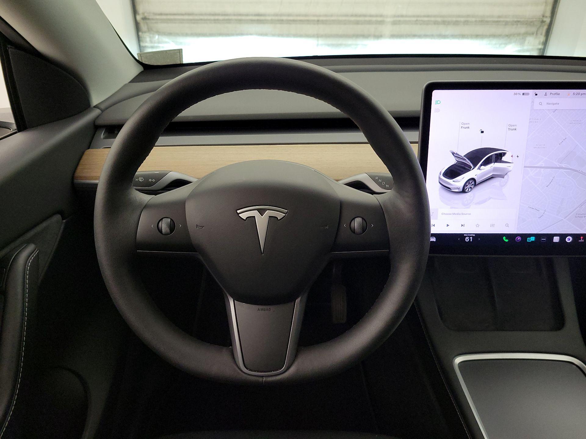 Thumbnail: 2022 Tesla Model Y - 10