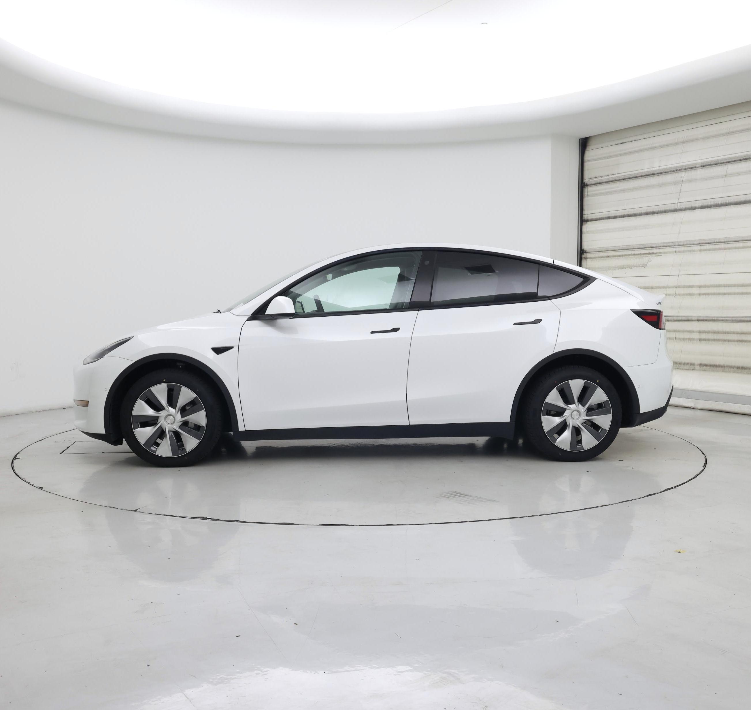 Thumbnail: 2022 Tesla Model Y - 3