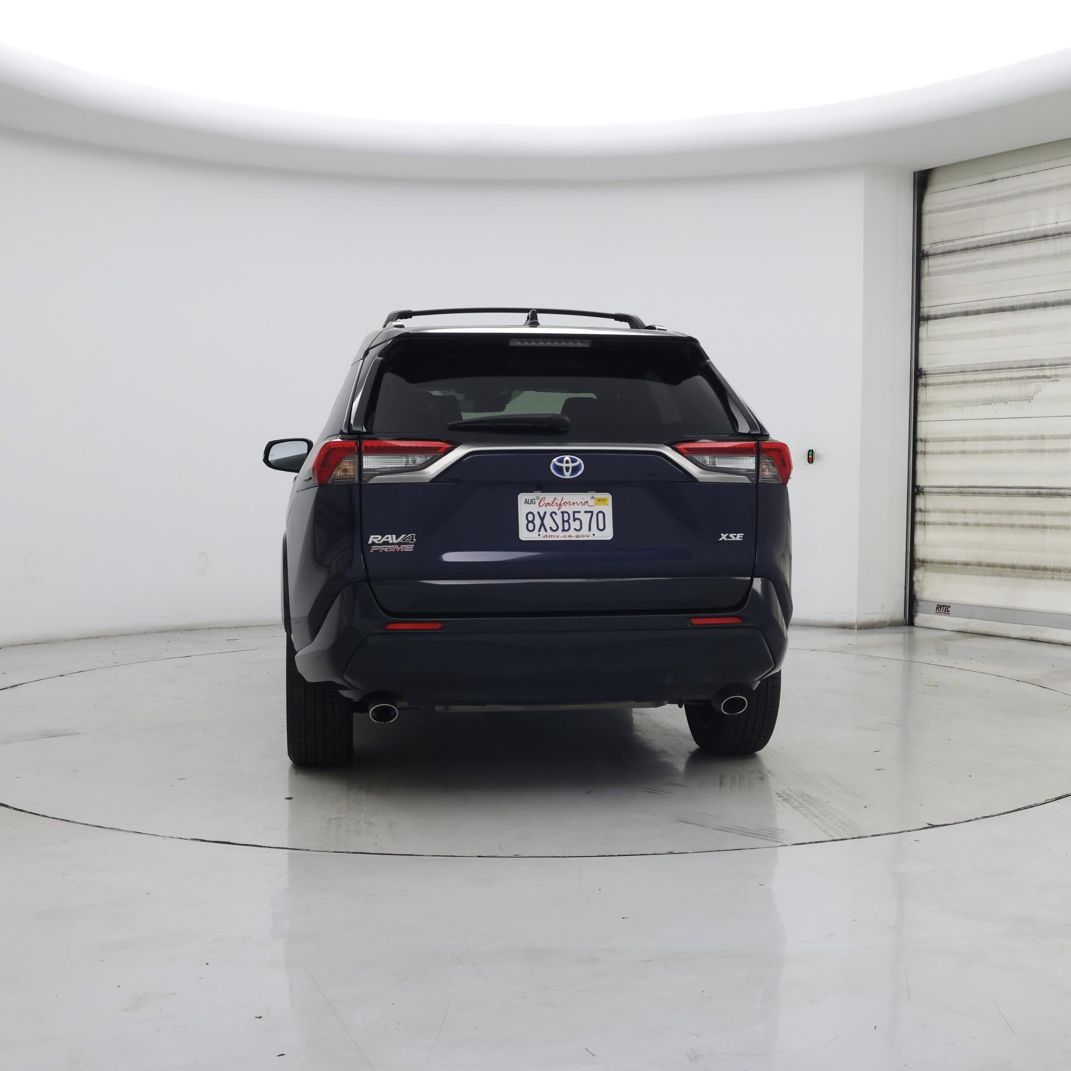 Thumbnail: 2021 Toyota RAV4 - 6