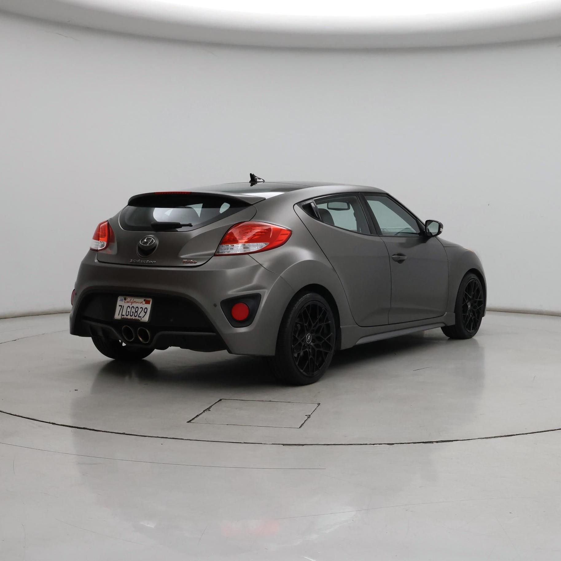Thumbnail: 2015 Hyundai Veloster - 8