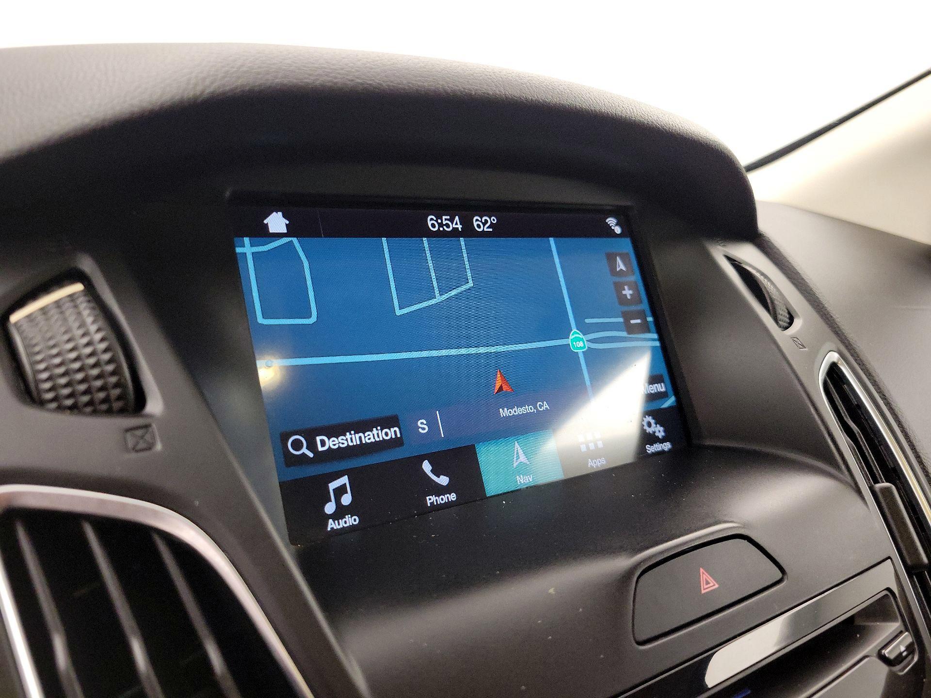 Thumbnail: 2016 Ford Focus - 14