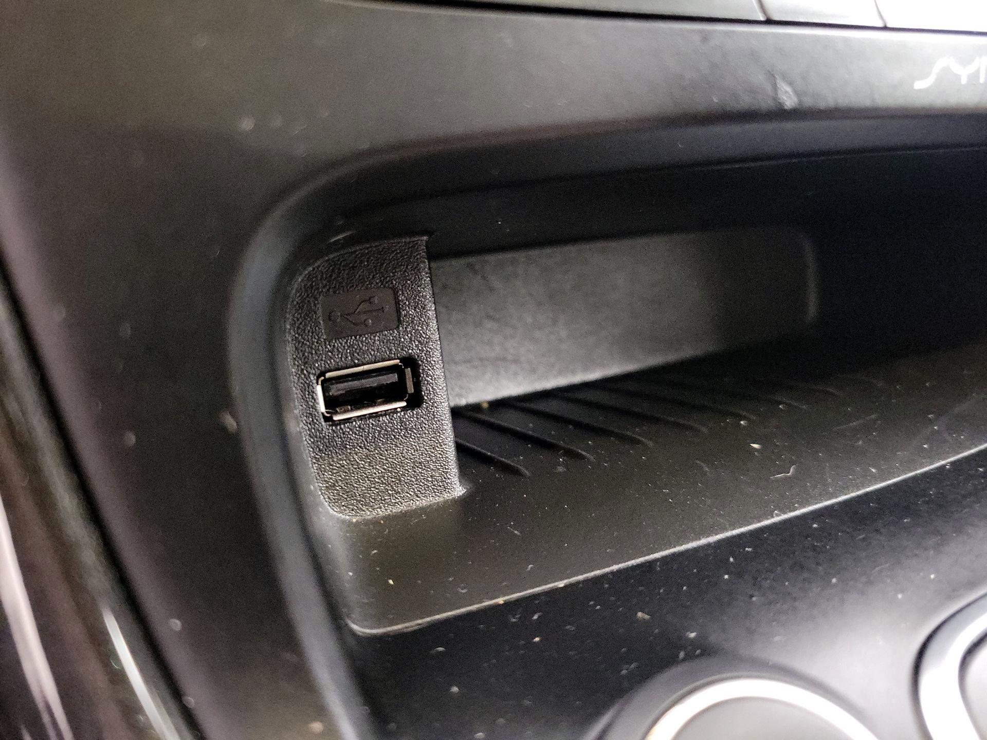 Thumbnail: 2016 Ford Focus - 19