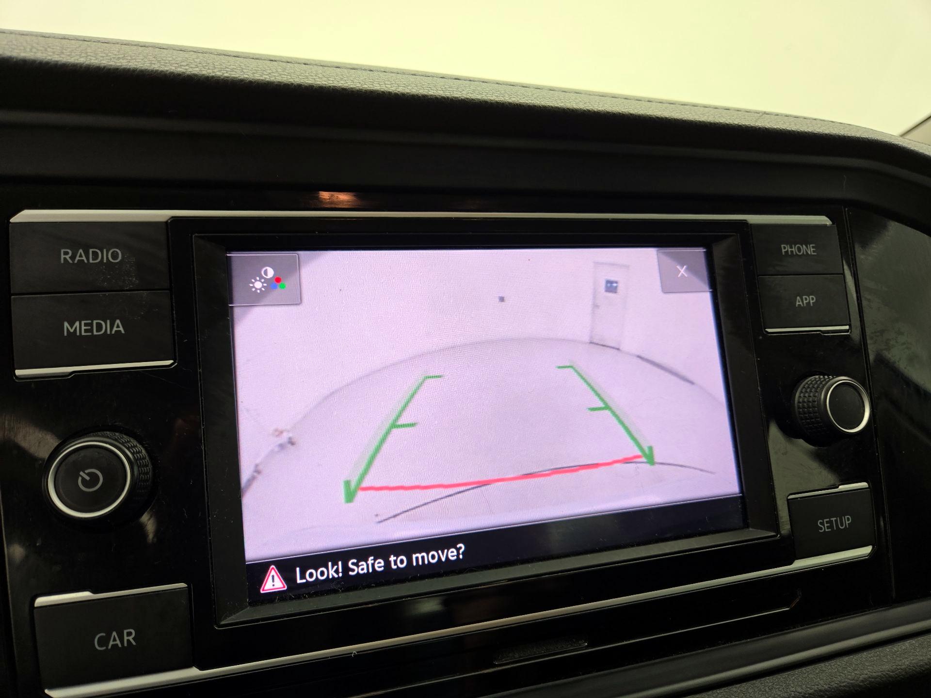 Thumbnail: 2019 Volkswagen Jetta - 14