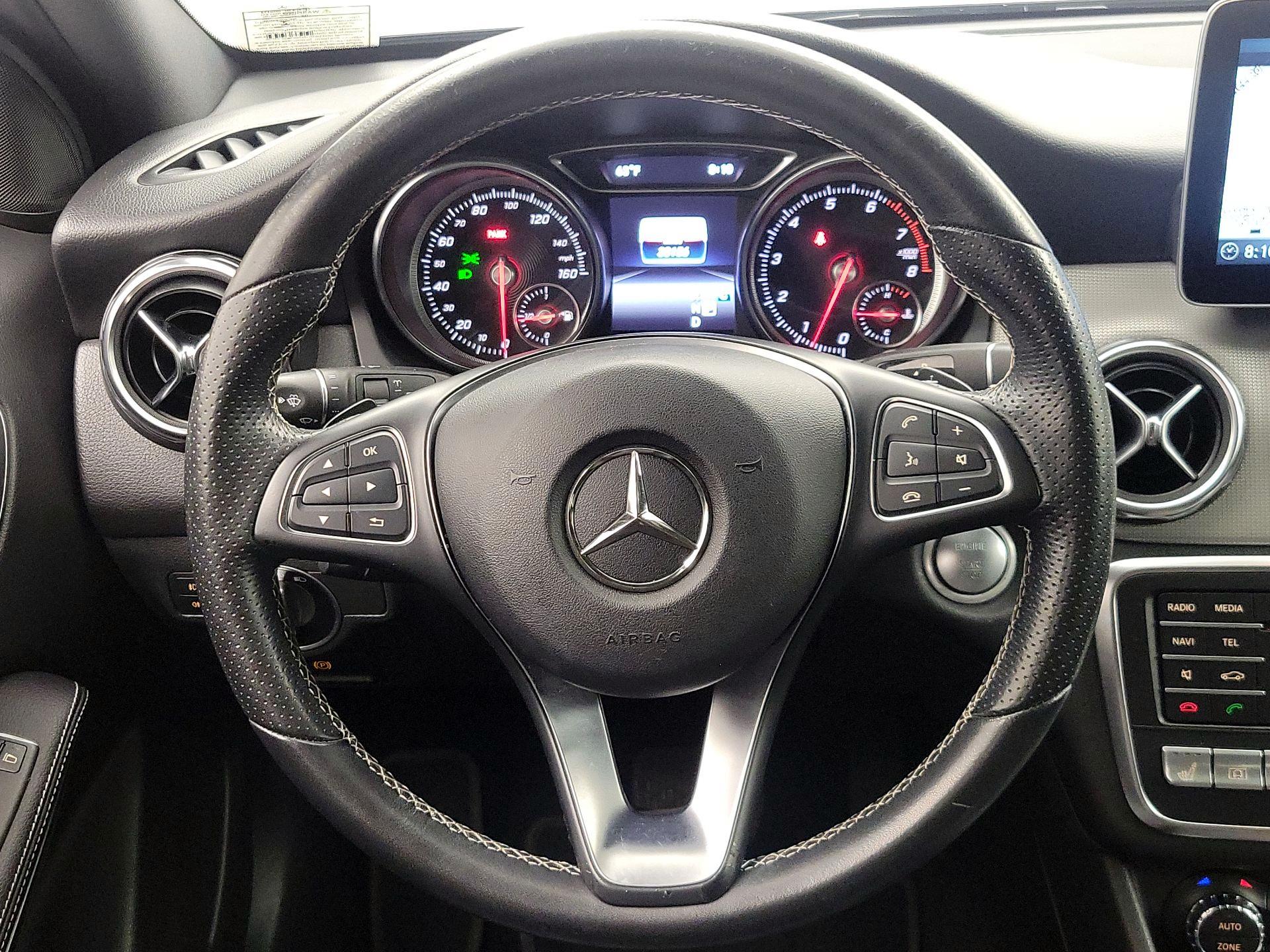 Thumbnail: 2018 Mercedes-Benz GLA - 10