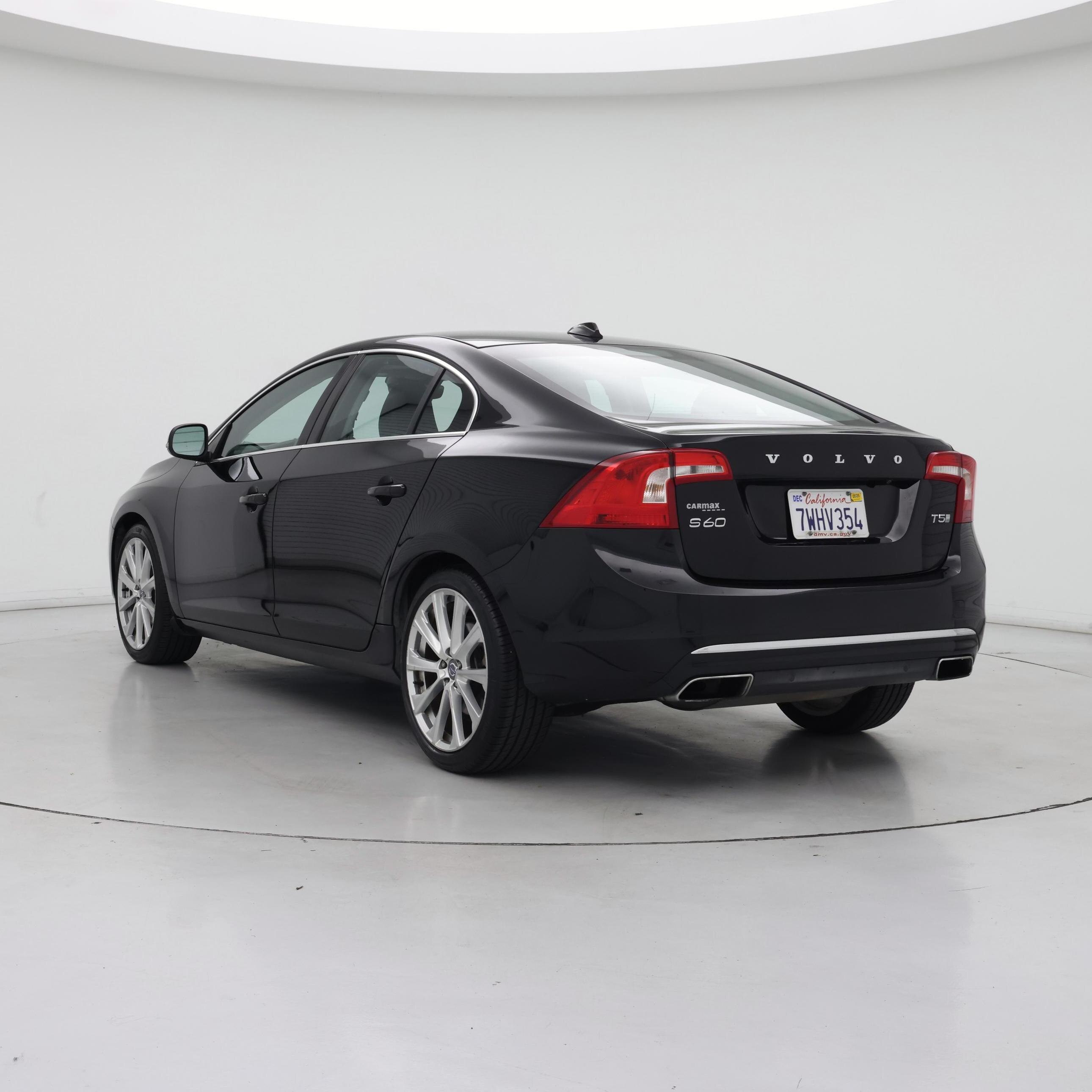 Thumbnail: 2017 Volvo S60 - 2
