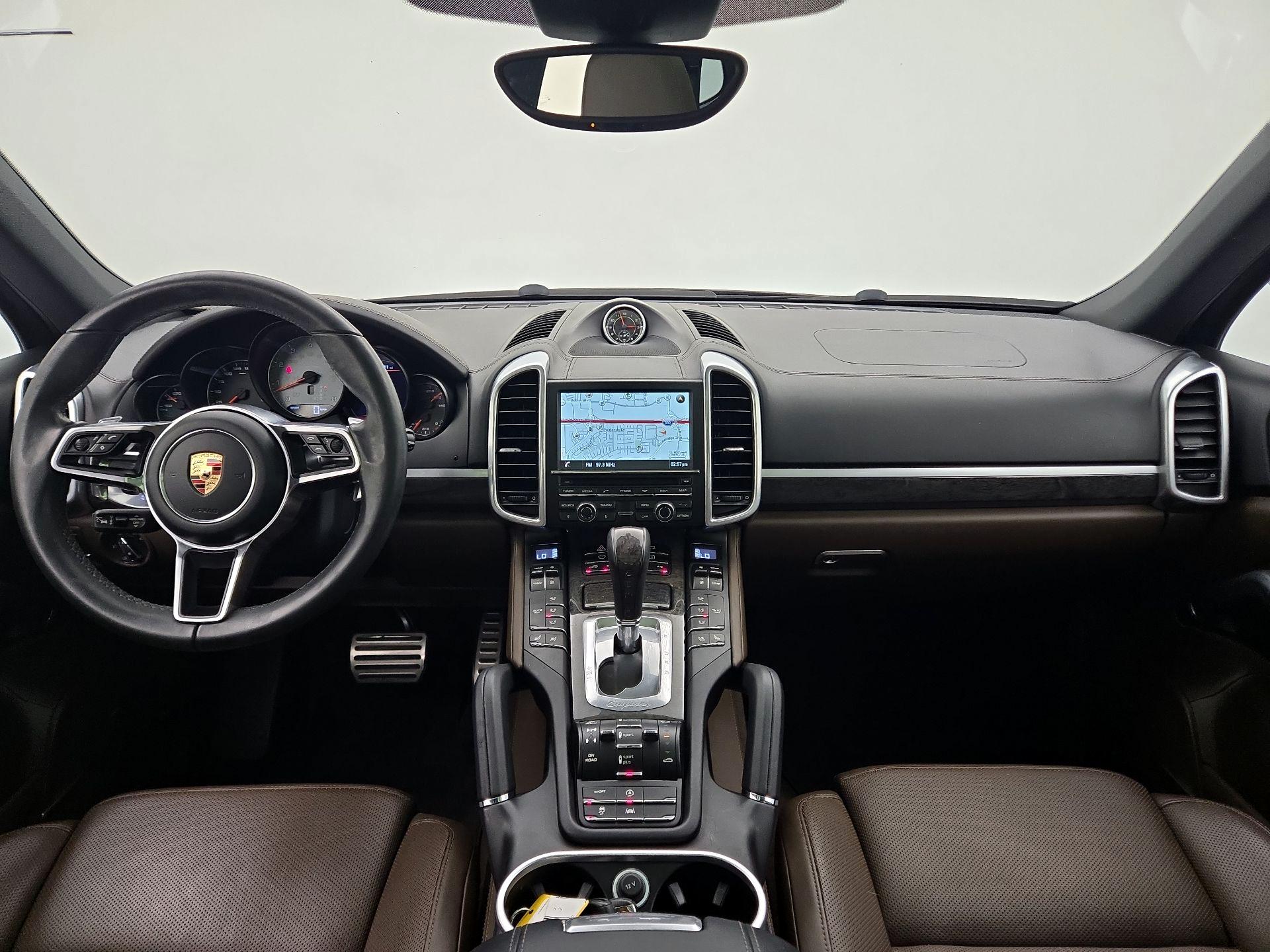 Thumbnail: 2016 Porsche Cayenne - 9