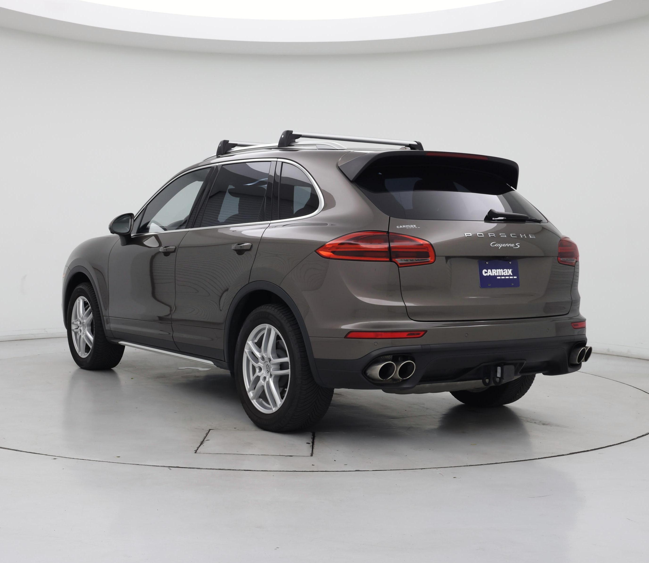 Thumbnail: 2016 Porsche Cayenne - 2