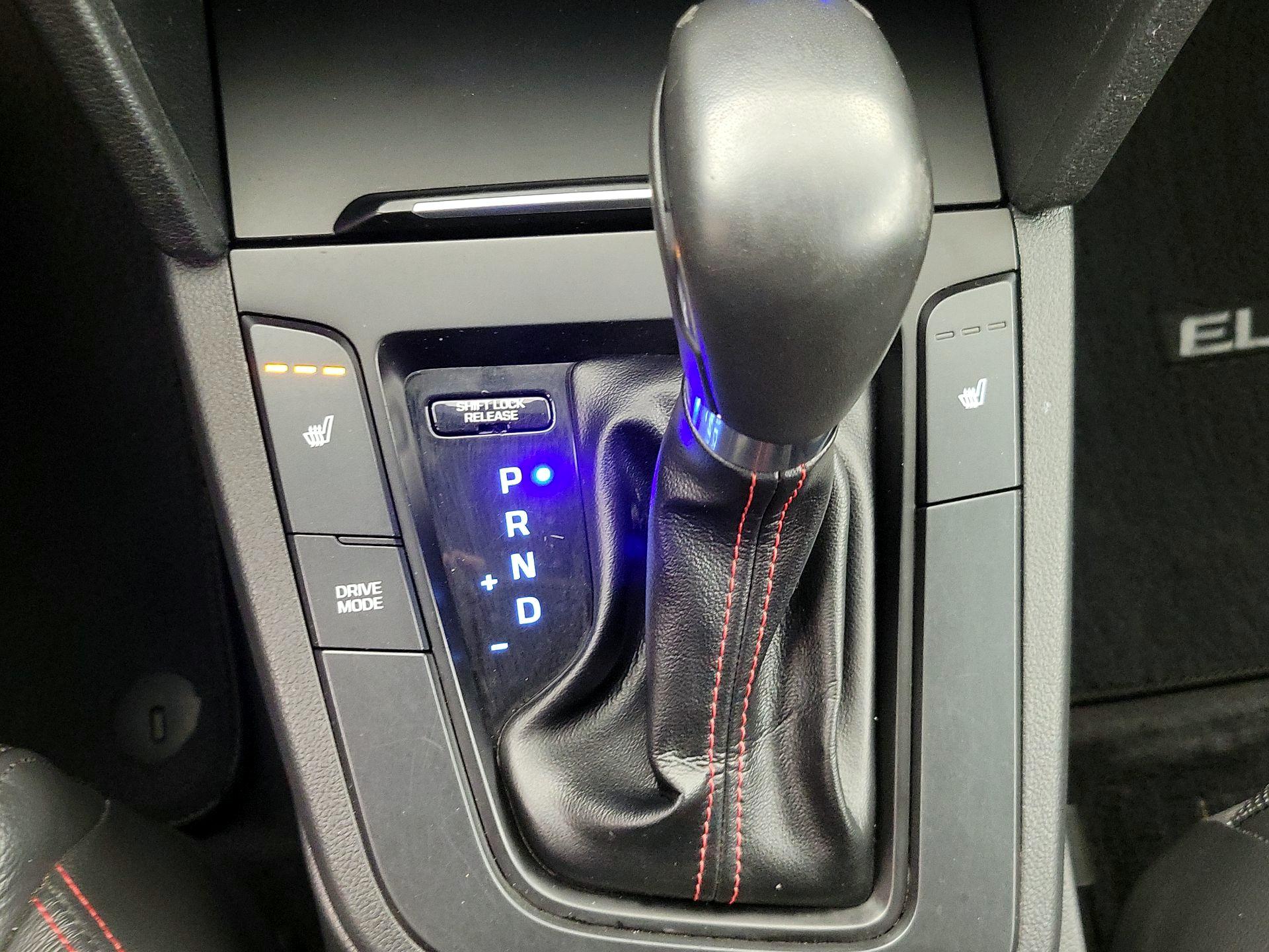 Thumbnail: 2017 Hyundai Elantra - 18