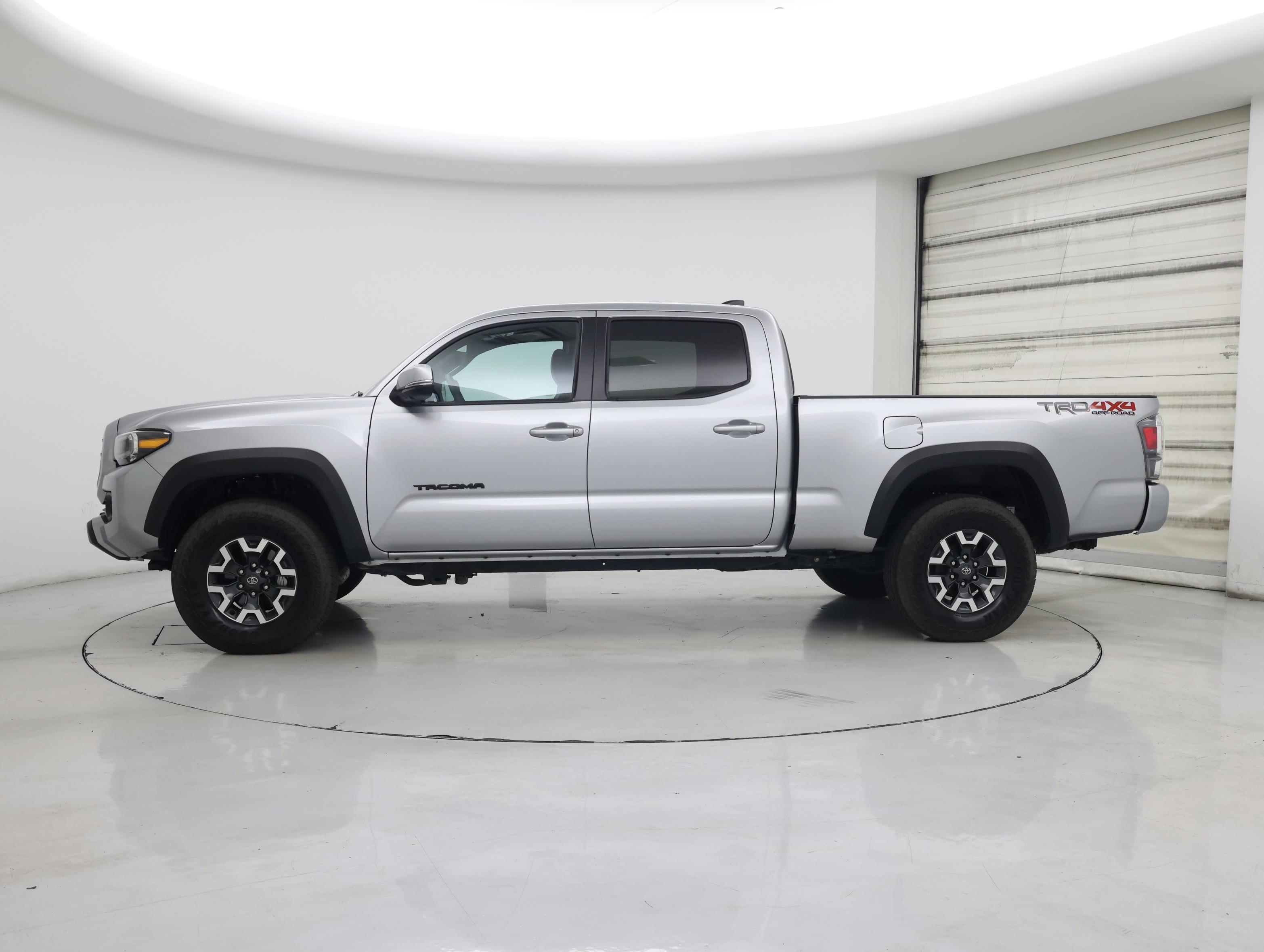 Thumbnail: 2023 Toyota Tacoma - 3