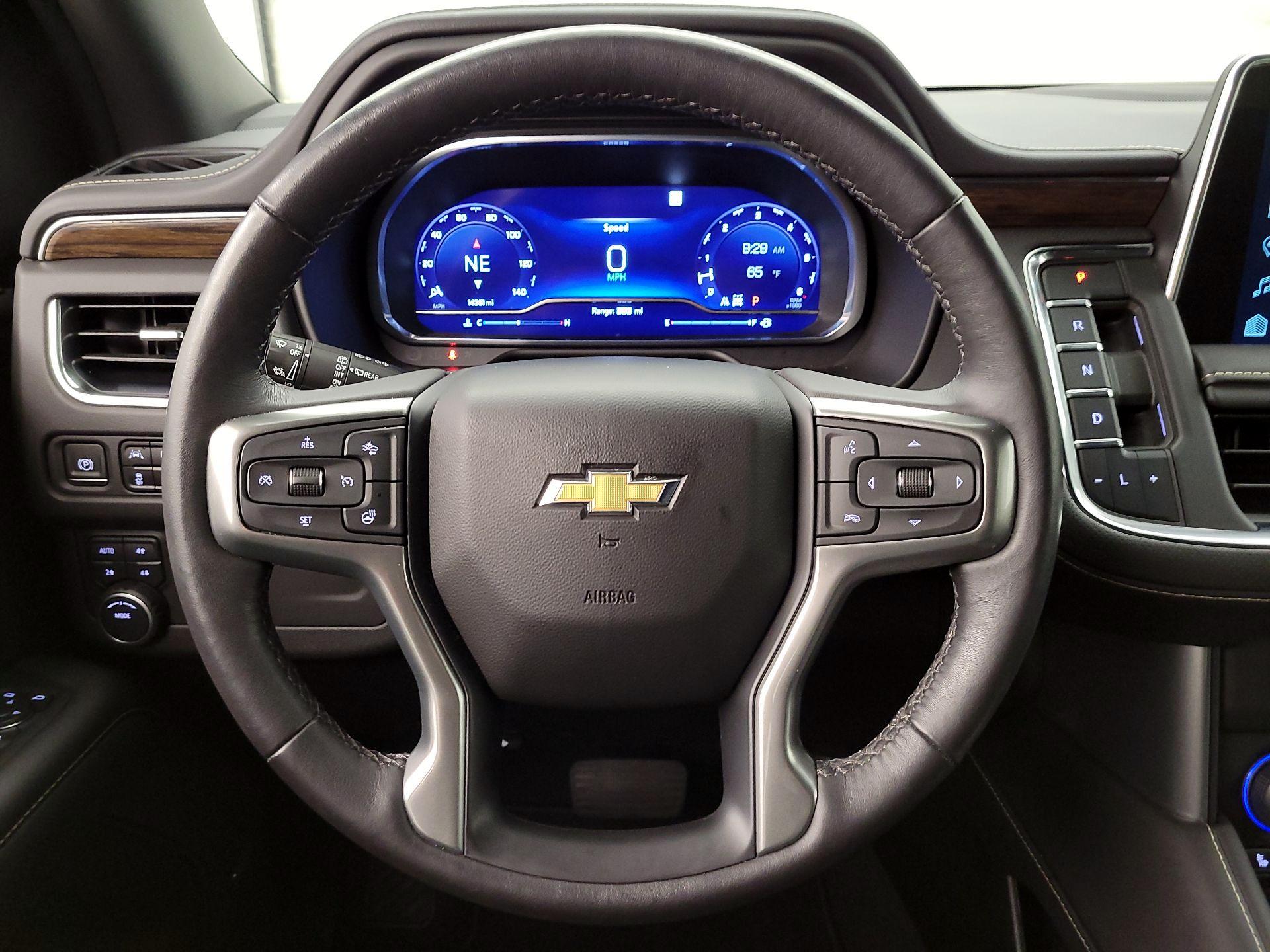 Thumbnail: 2023 Chevrolet Tahoe - 10