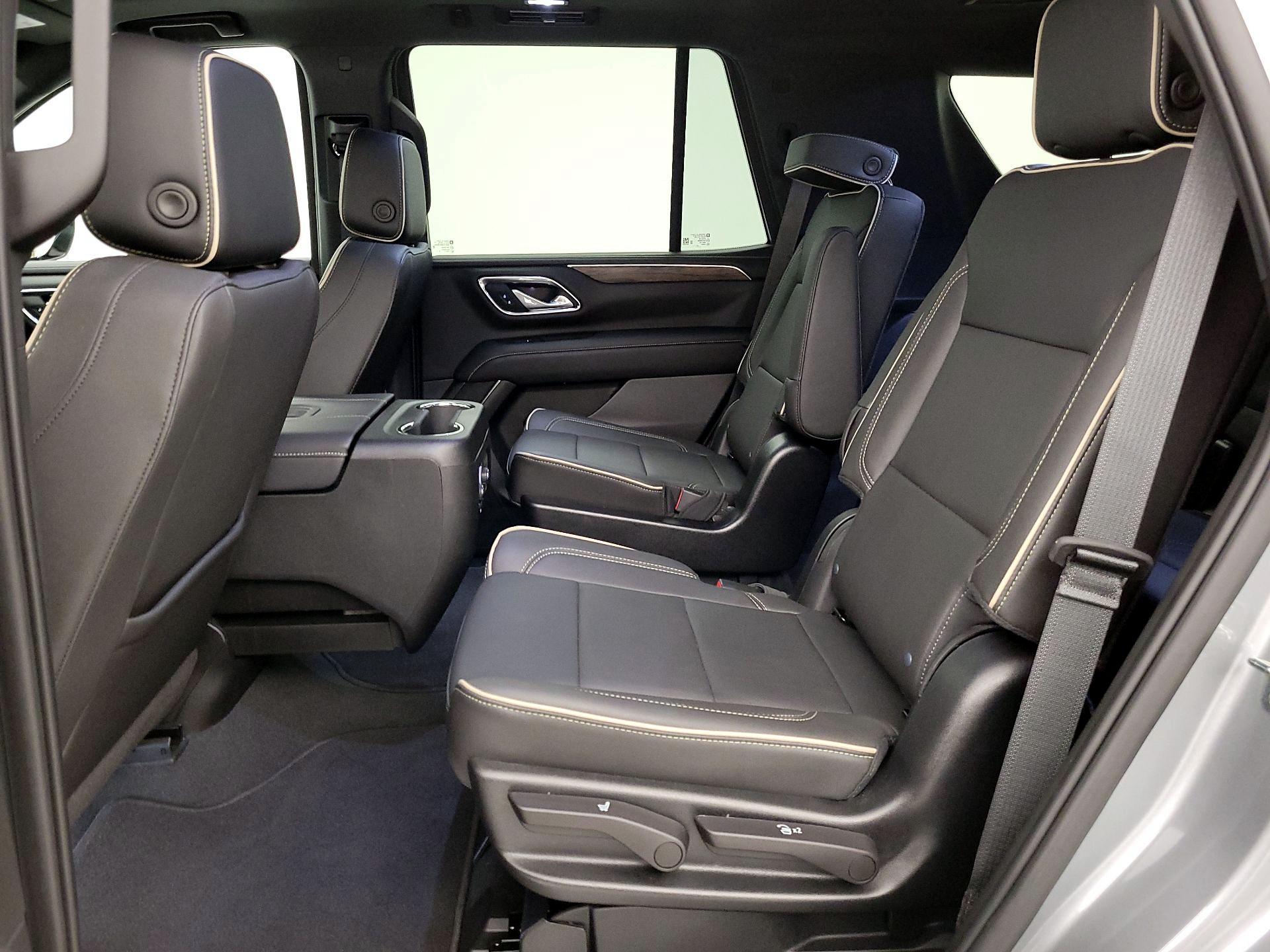 Thumbnail: 2023 Chevrolet Tahoe - 18