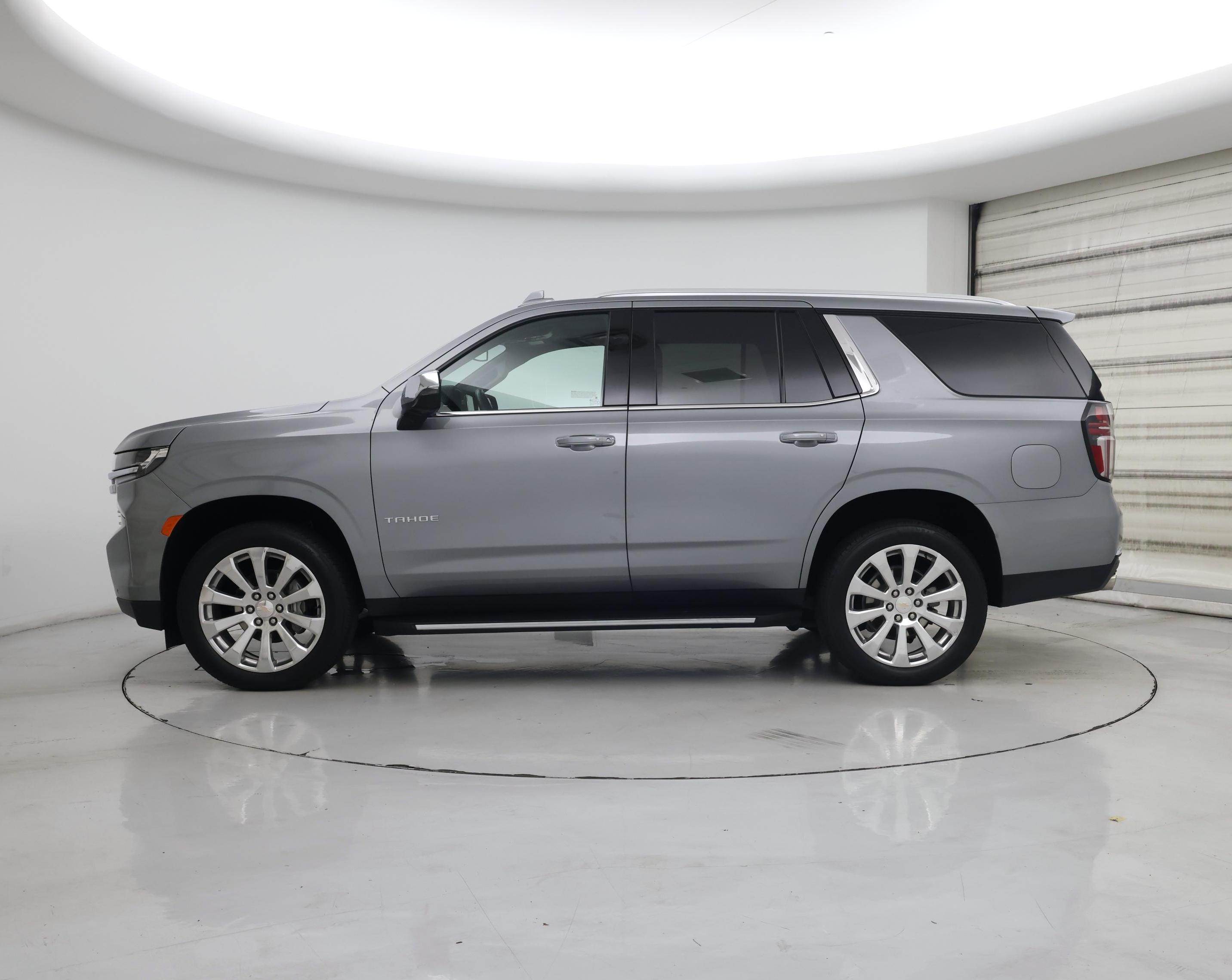 Thumbnail: 2023 Chevrolet Tahoe - 3