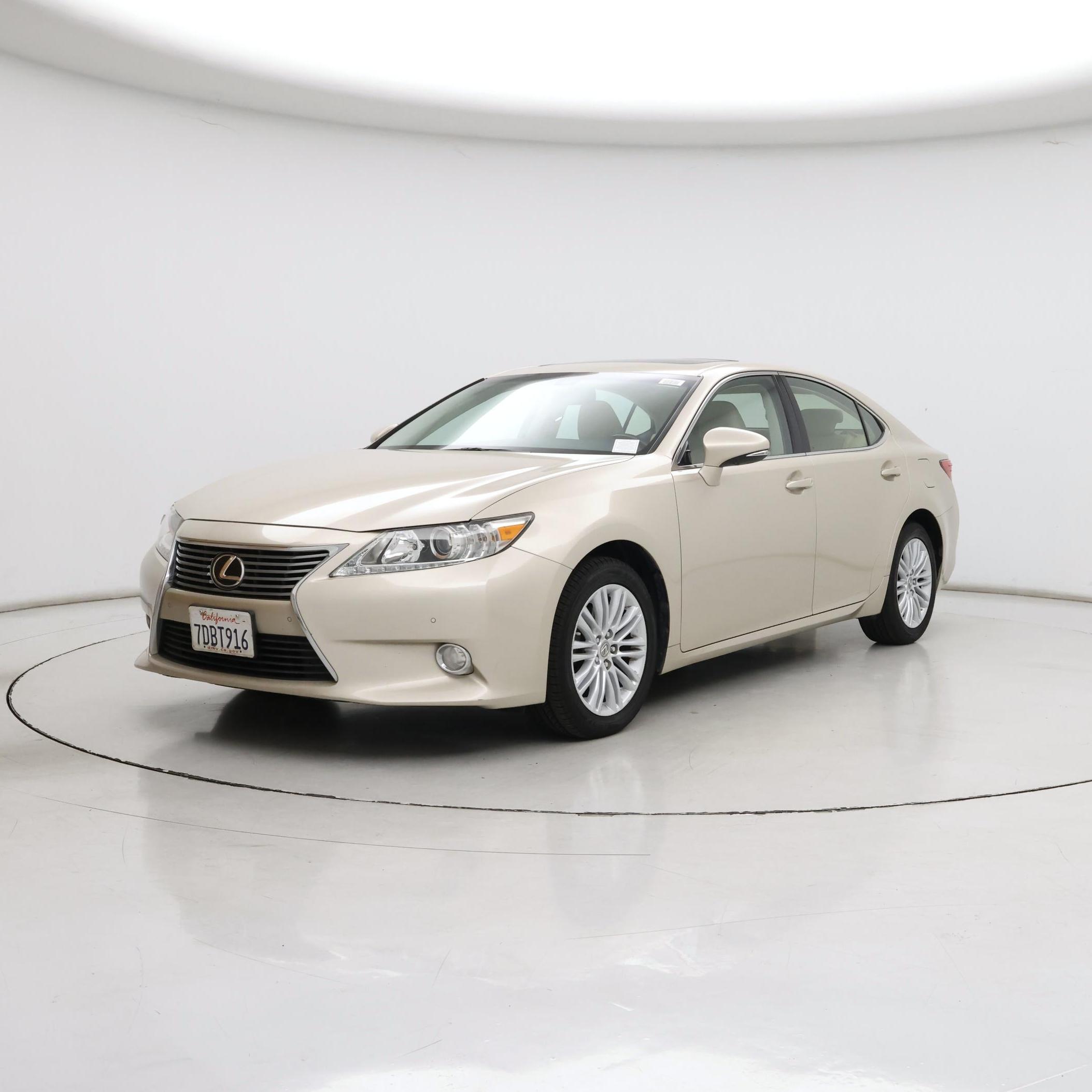 Thumbnail: 2014 Lexus ES - 4