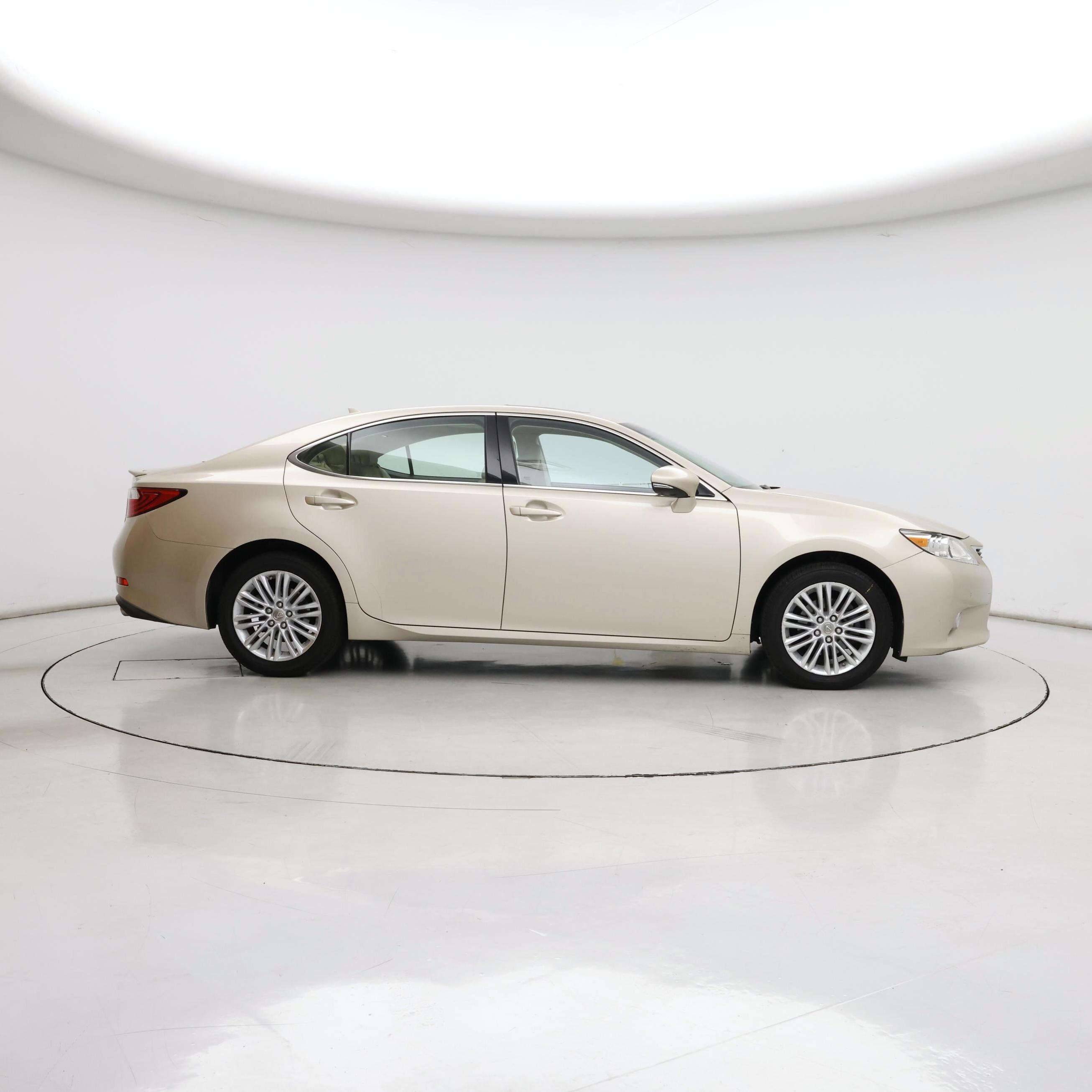 Thumbnail: 2014 Lexus ES - 7