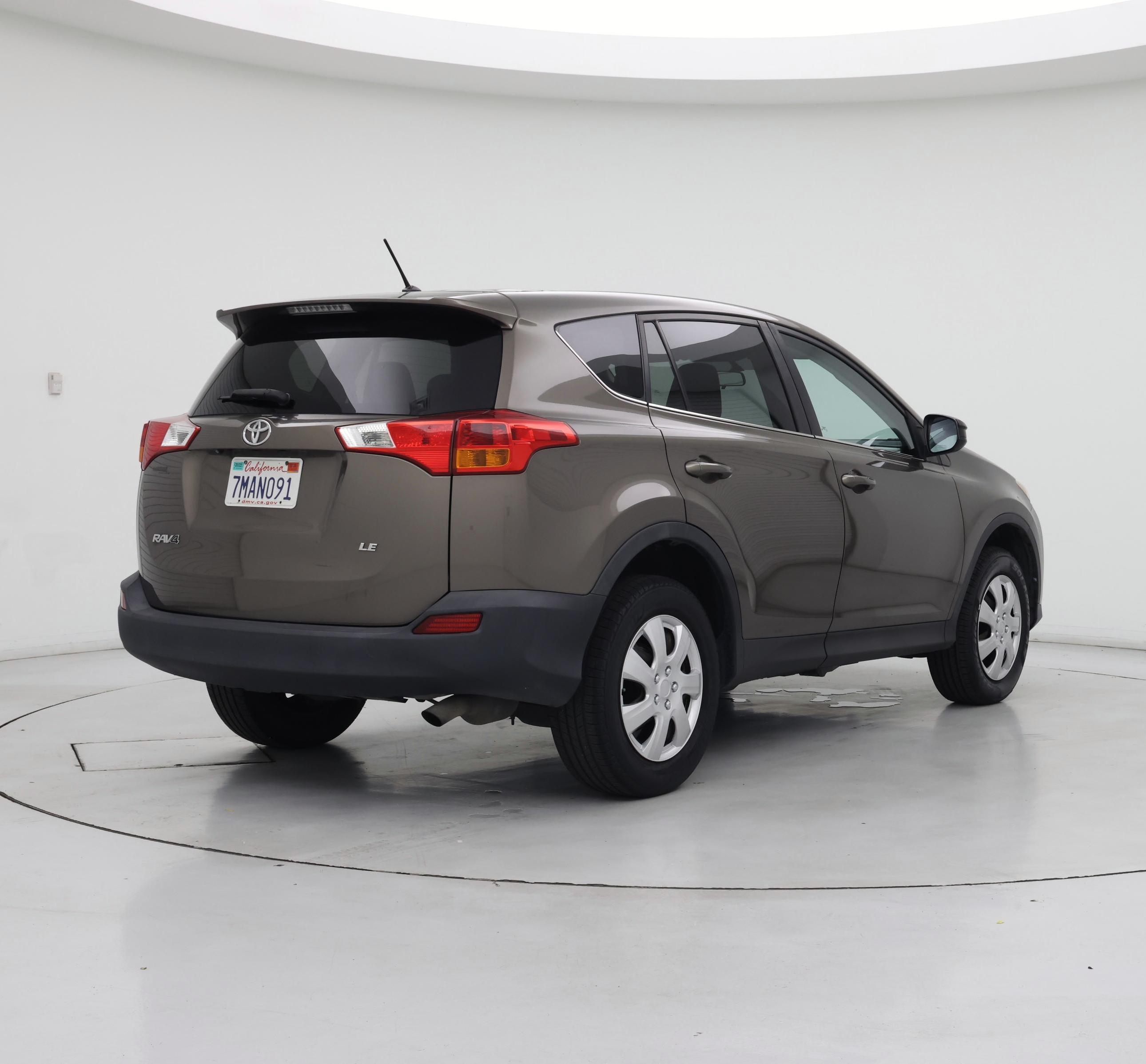 Thumbnail: 2015 Toyota RAV4 - 8