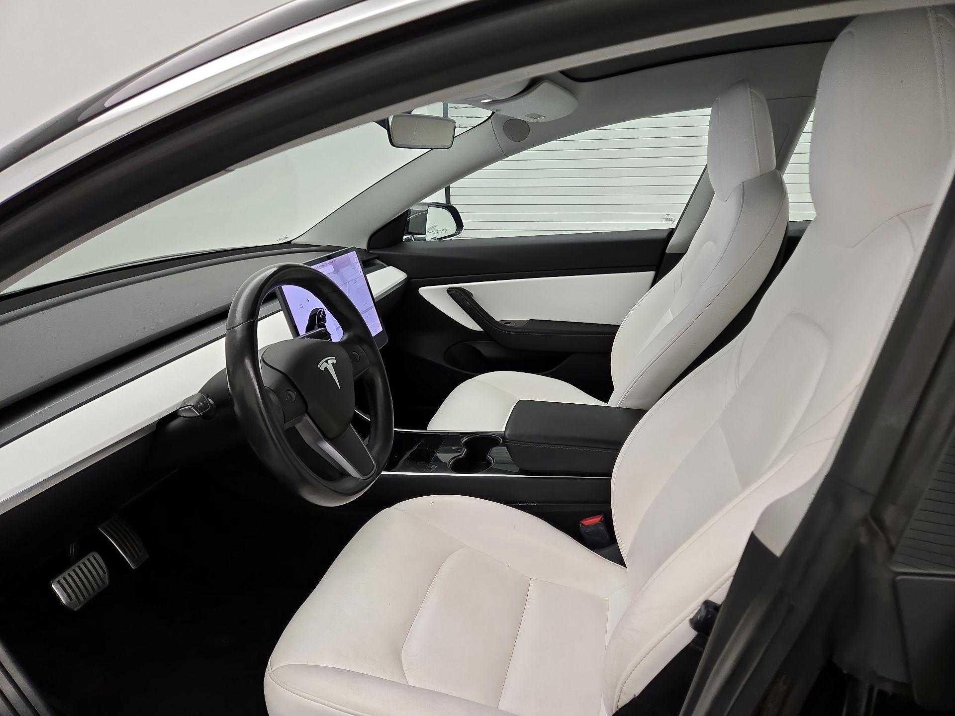 Thumbnail: 2019 Tesla Model 3 - 11