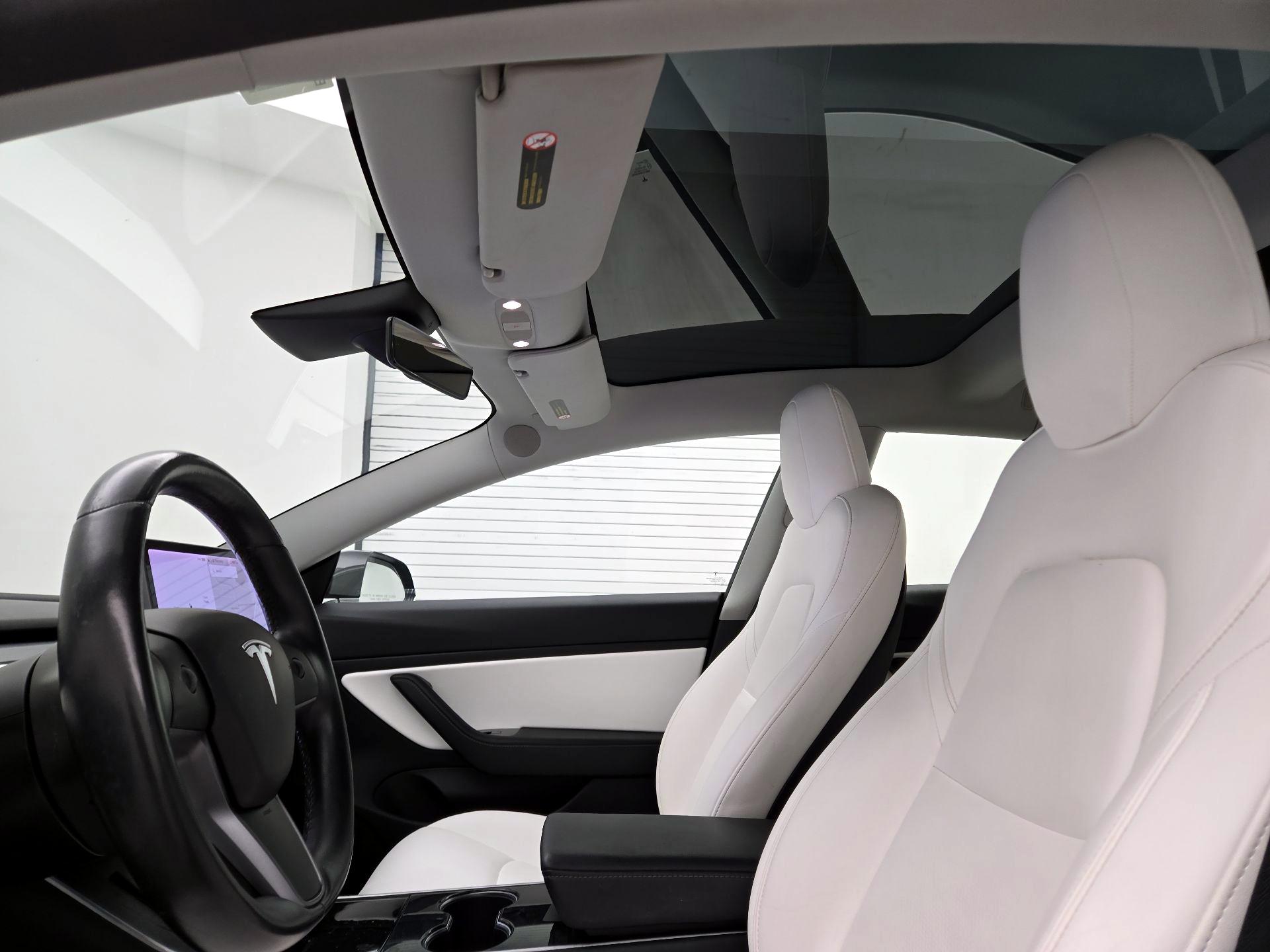 Thumbnail: 2019 Tesla Model 3 - 19