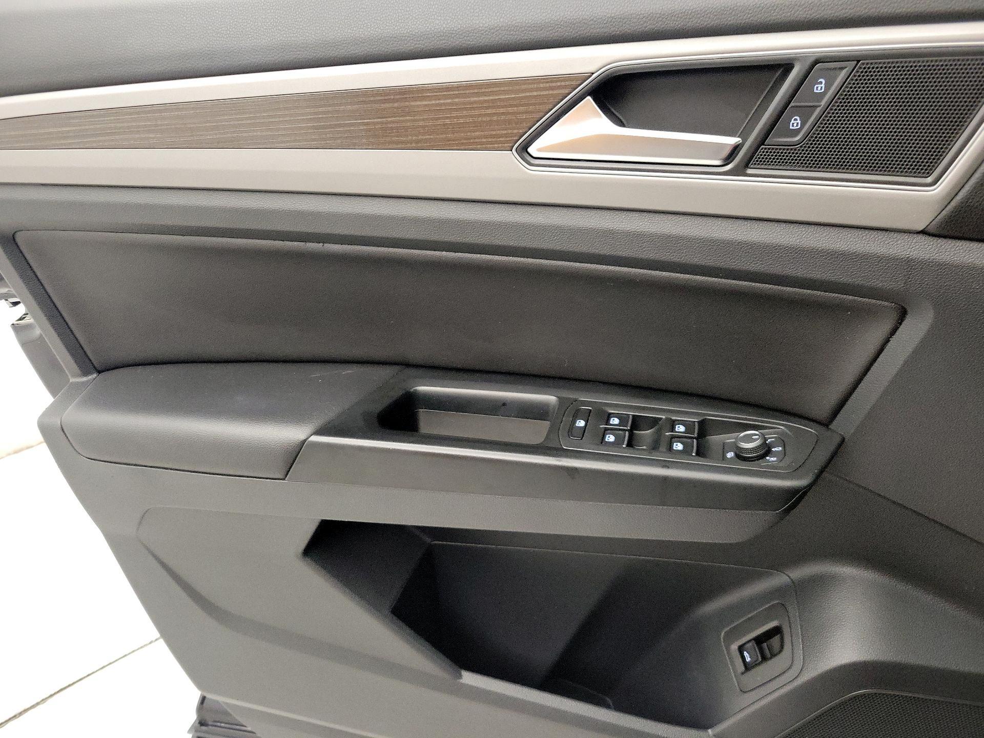 Thumbnail: 2019 Volkswagen Atlas - 12