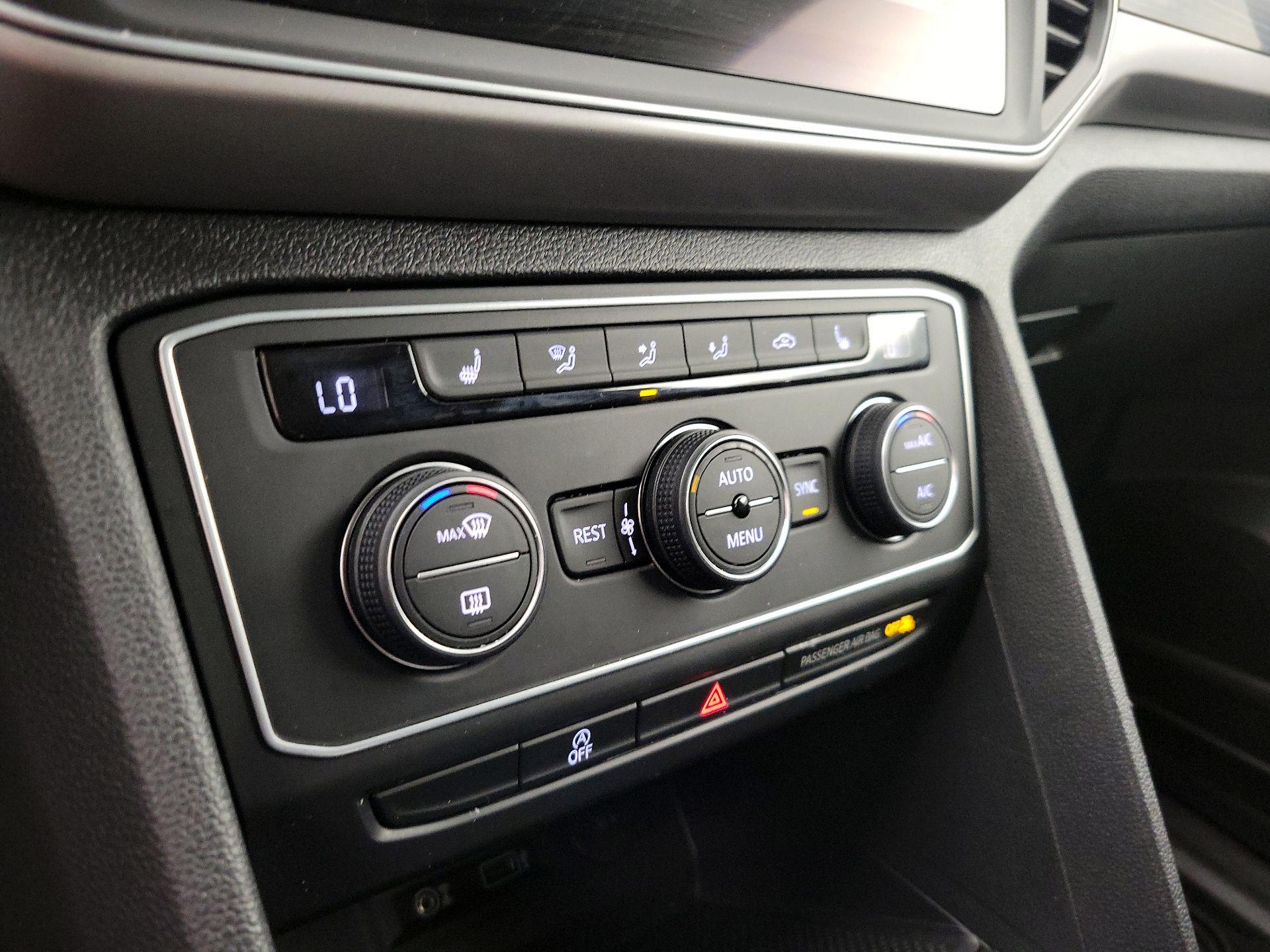 Thumbnail: 2019 Volkswagen Atlas - 16