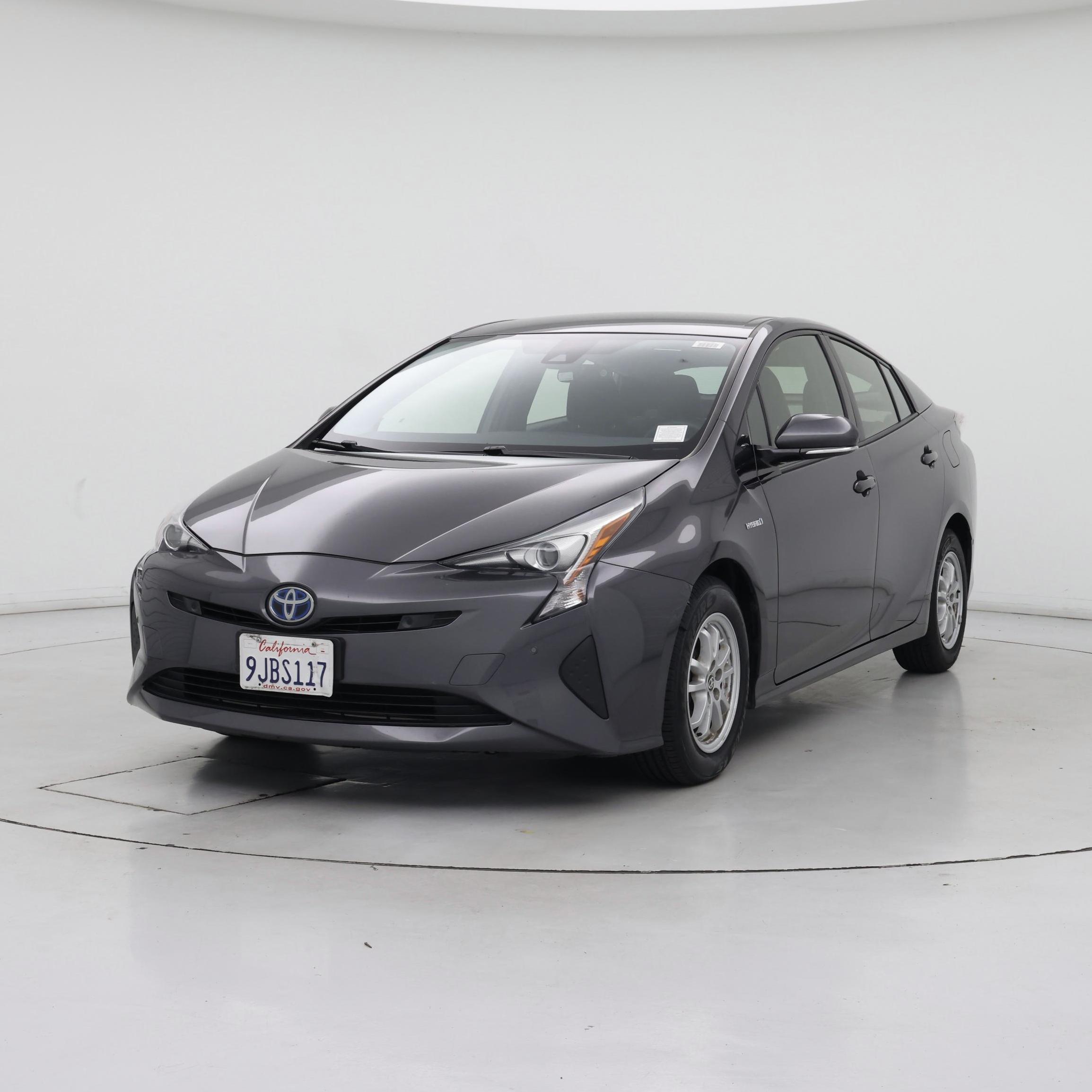 Thumbnail: 2018 Toyota Prius - 4