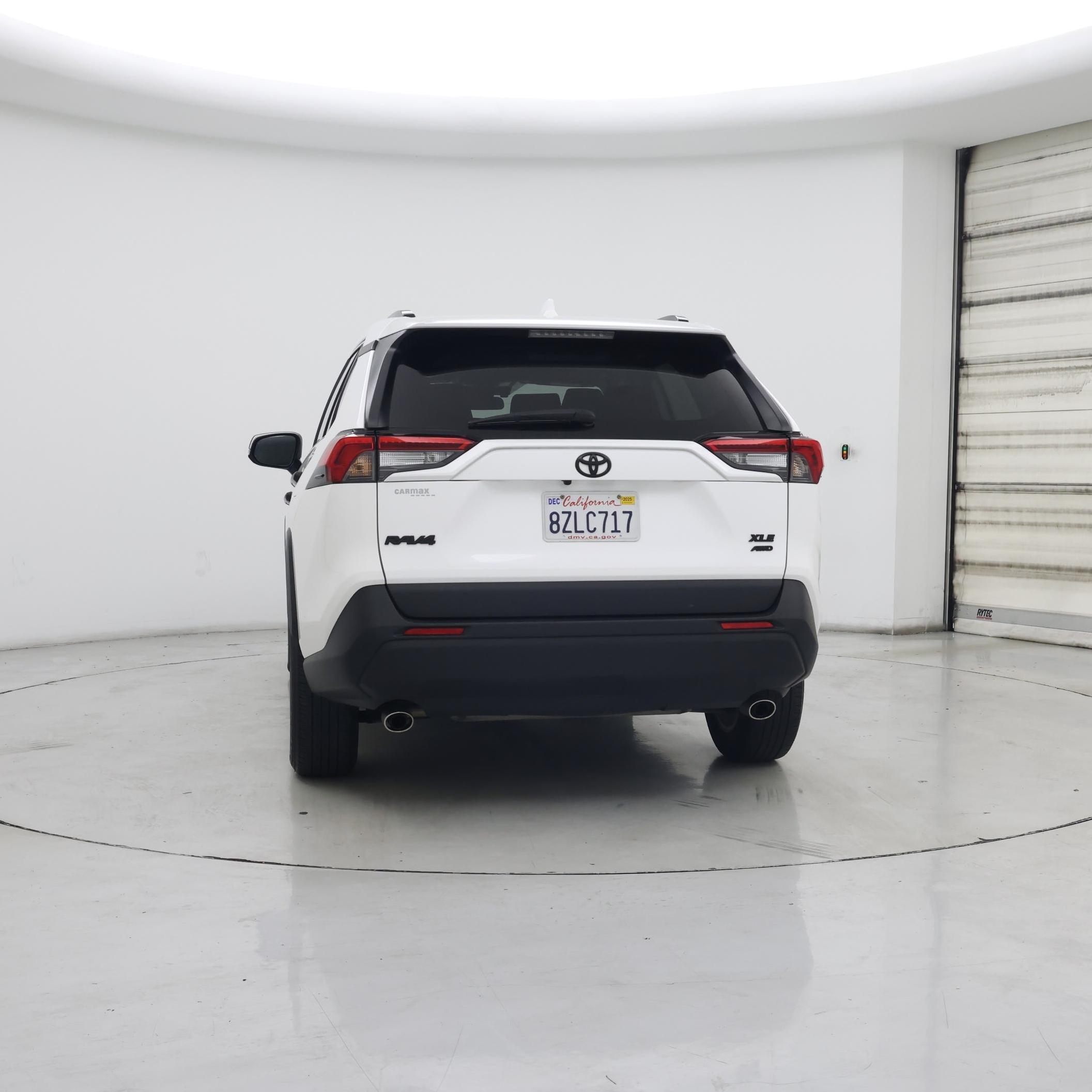 Thumbnail: 2021 Toyota RAV4 - 6