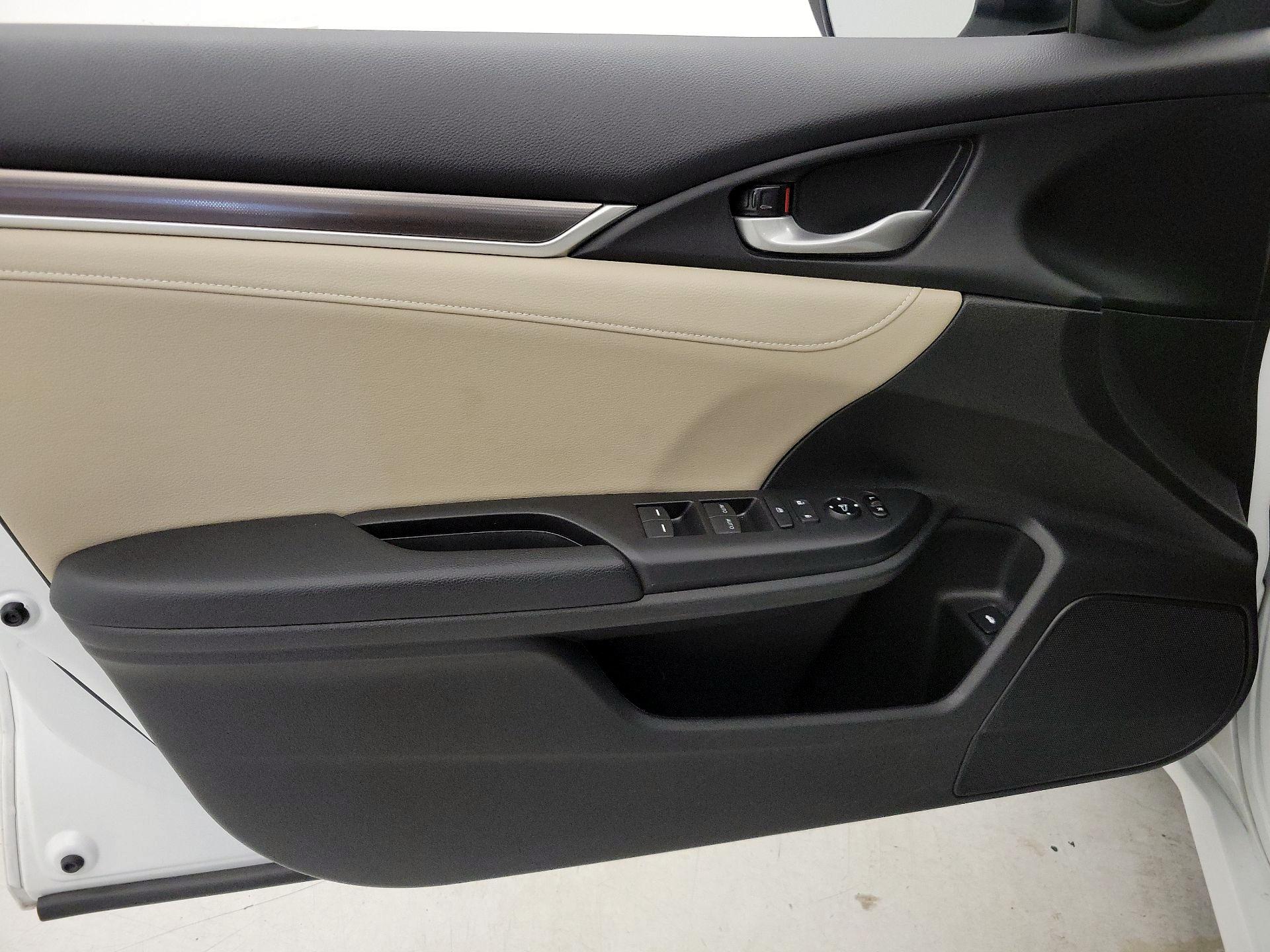 Thumbnail: 2019 Honda Civic - 12