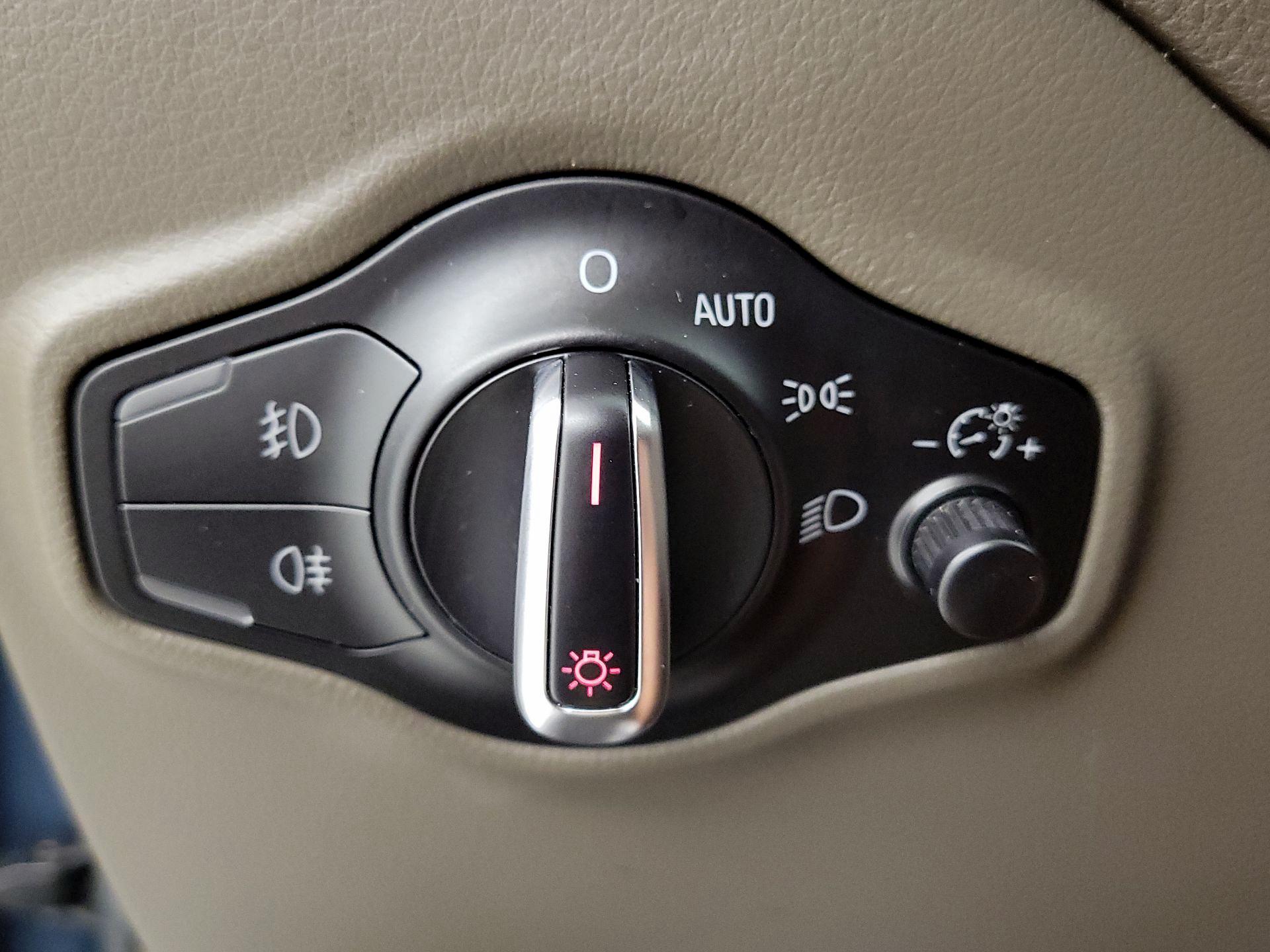 Thumbnail: 2016 Audi Q5 - 13