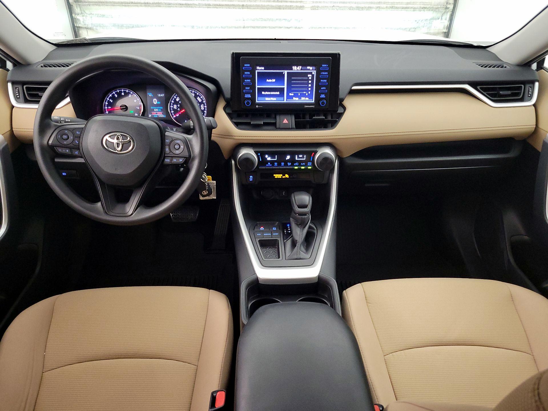 Thumbnail: 2021 Toyota RAV4 - 9