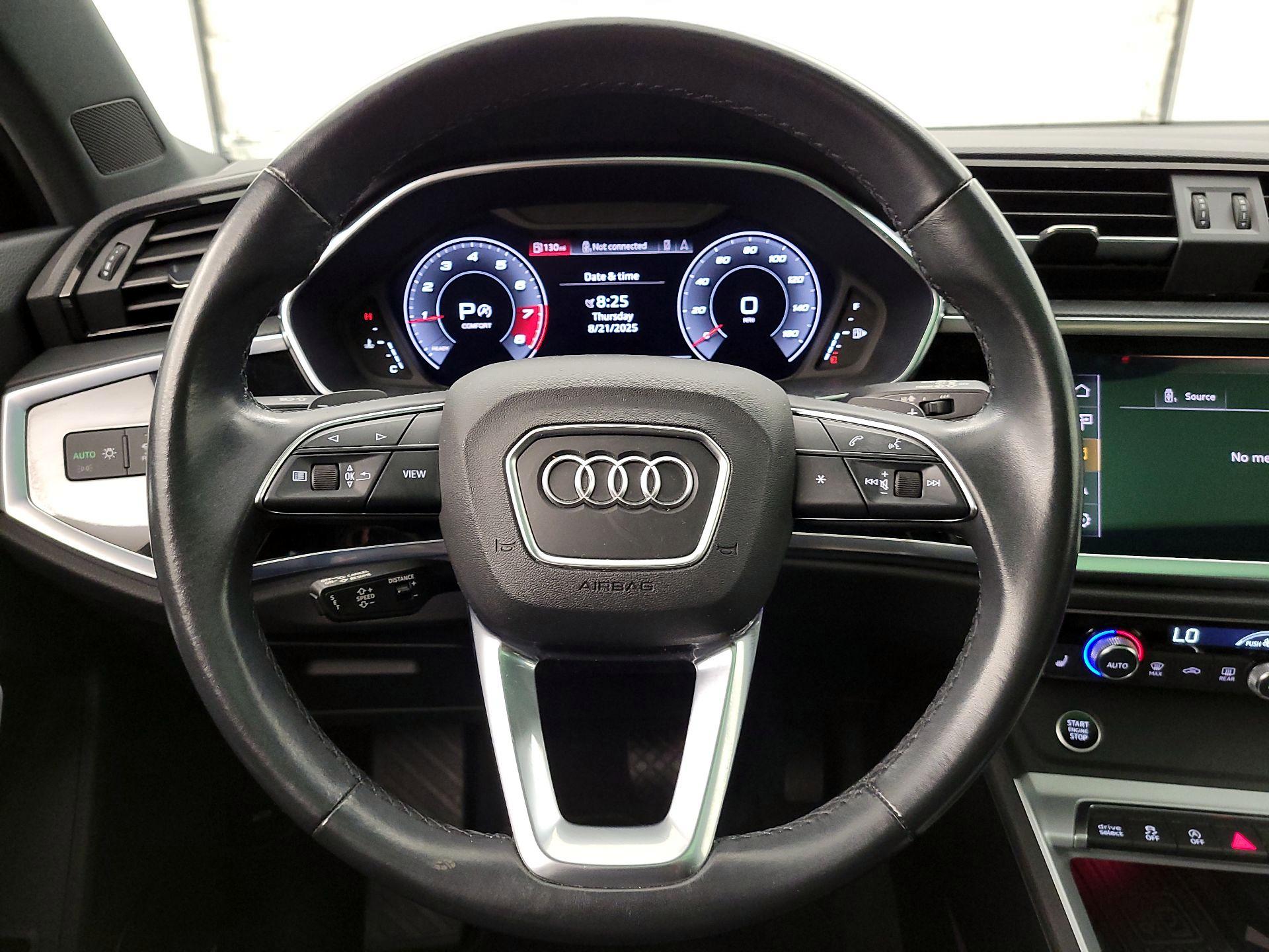 Thumbnail: 2021 Audi Q3 - 10
