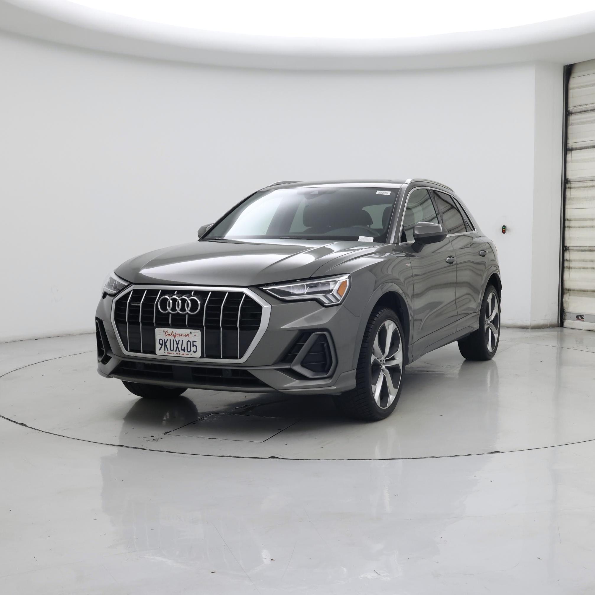 Thumbnail: 2021 Audi Q3 - 4