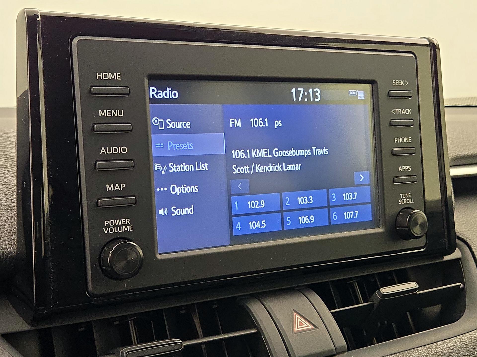 Thumbnail: 2019 Toyota RAV4 - 15