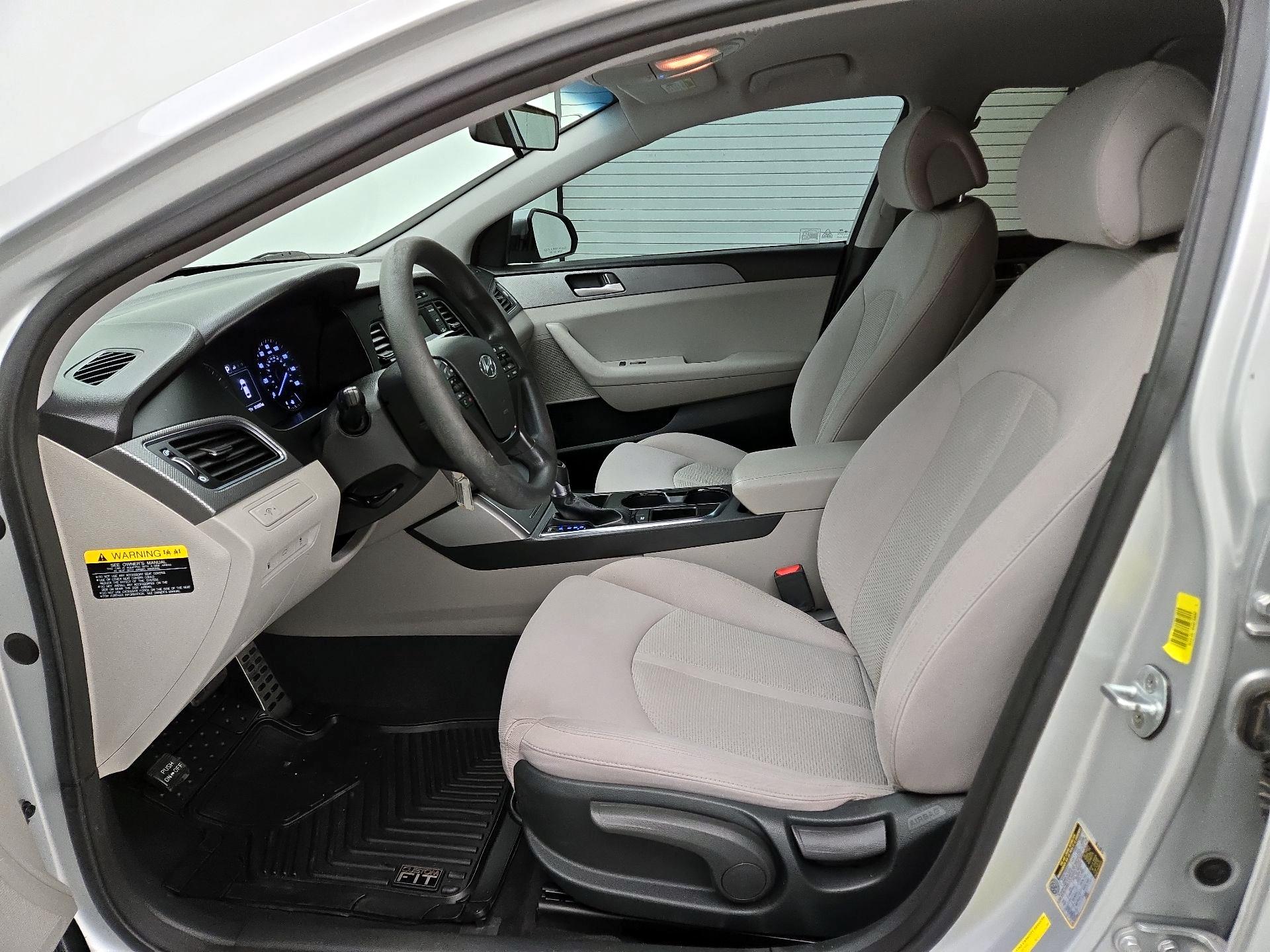 Thumbnail: 2015 Hyundai Sonata - 11