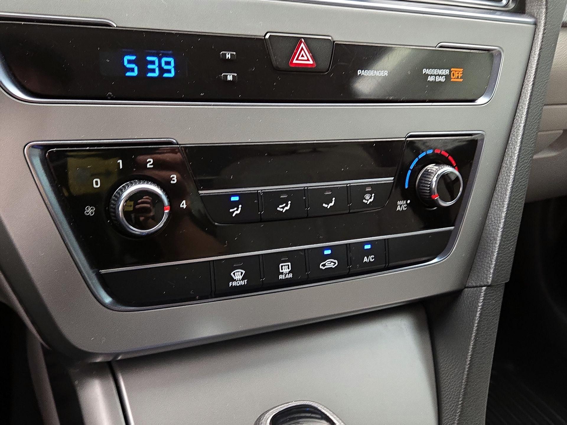 Thumbnail: 2015 Hyundai Sonata - 15