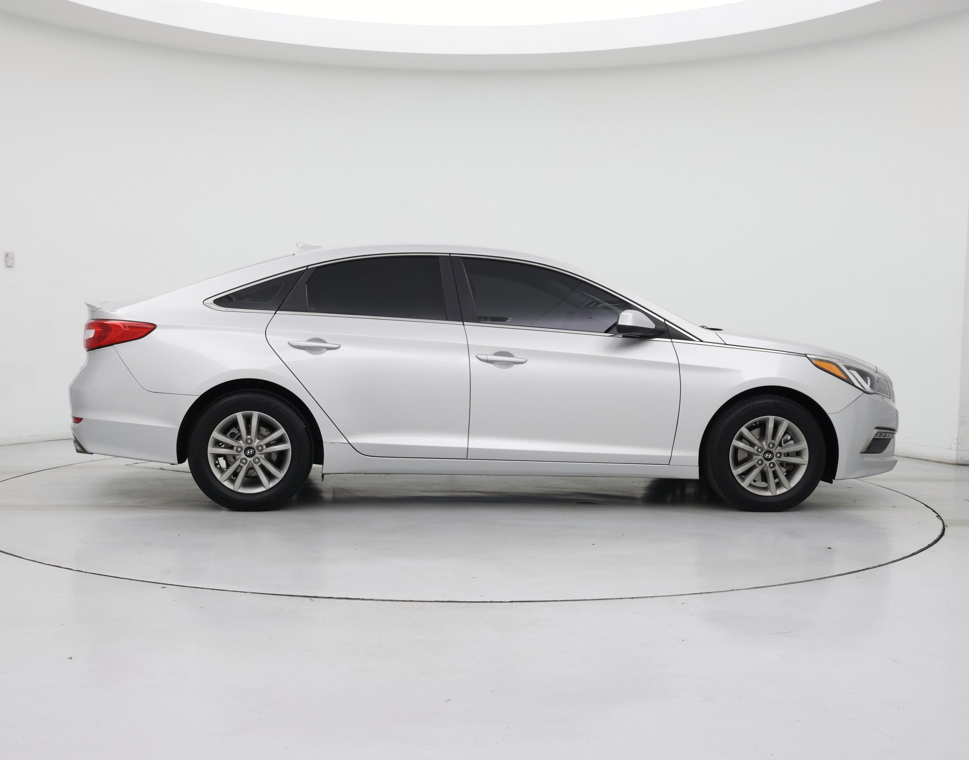 Thumbnail: 2015 Hyundai Sonata - 7