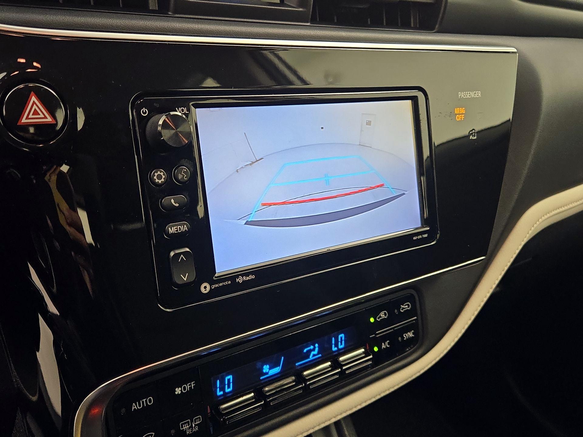 Thumbnail: 2018 Toyota Corolla iM - 14
