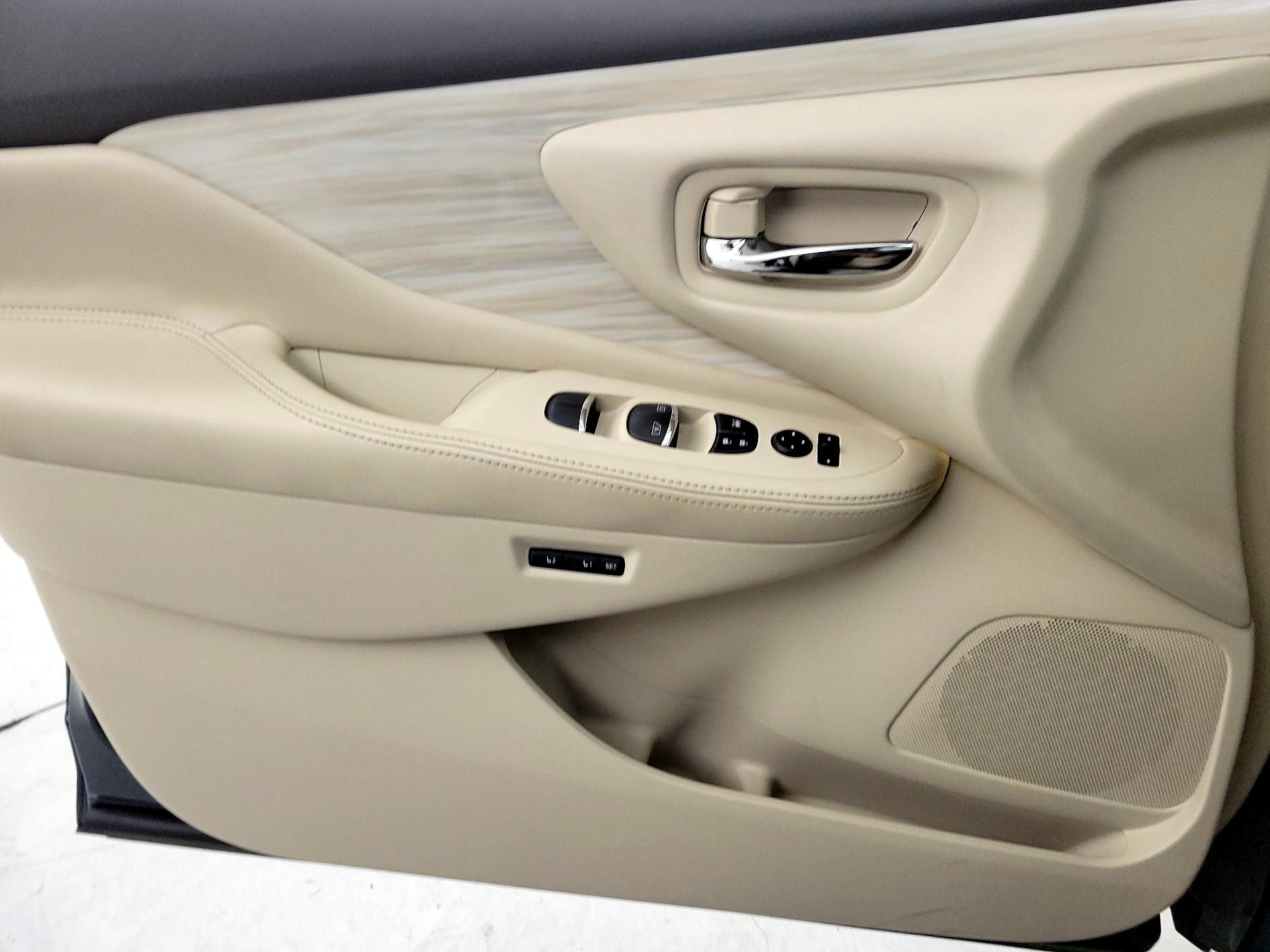 Thumbnail: 2017 Nissan Murano - 12