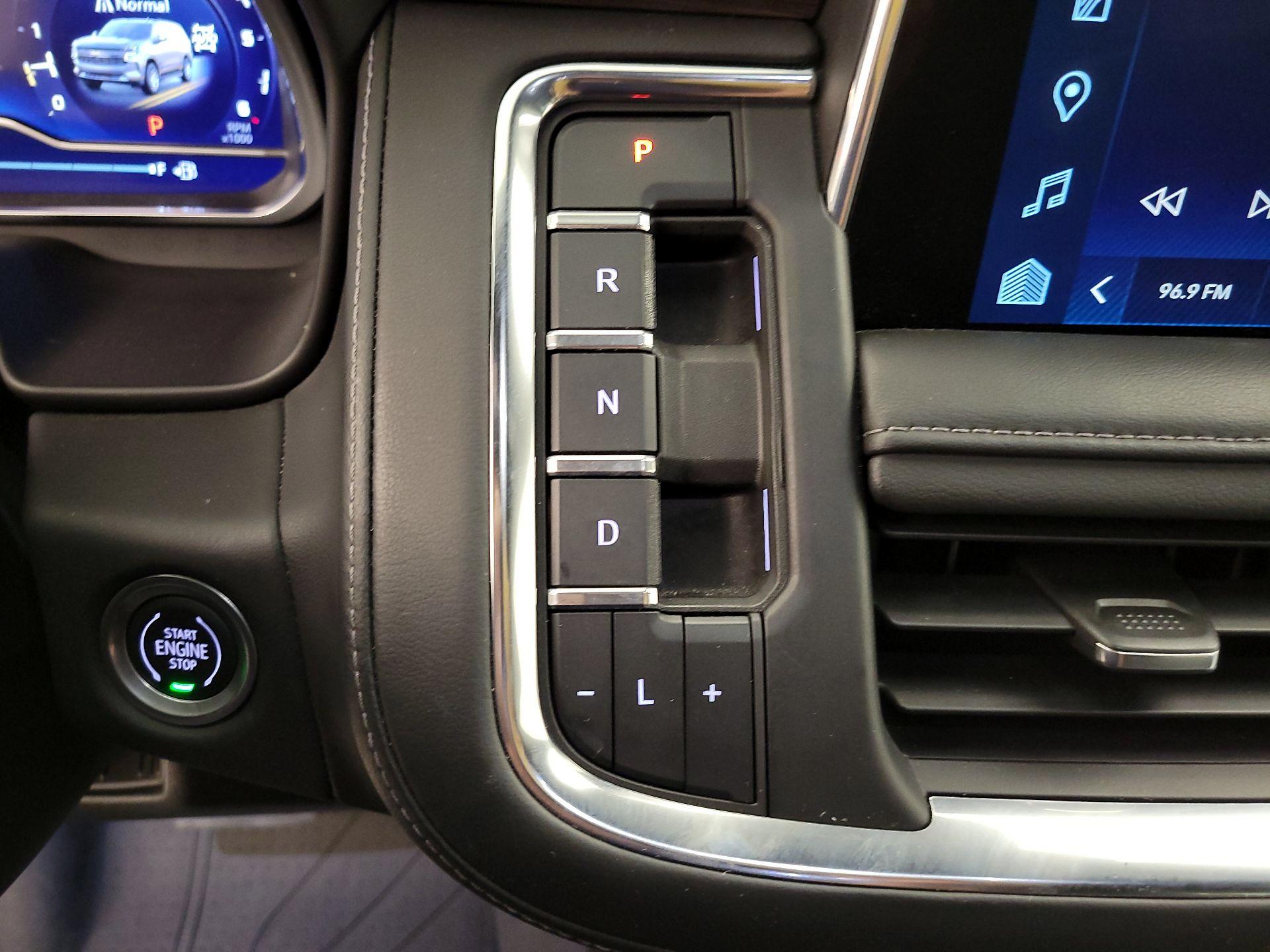 Thumbnail: 2023 Chevrolet Suburban - 18