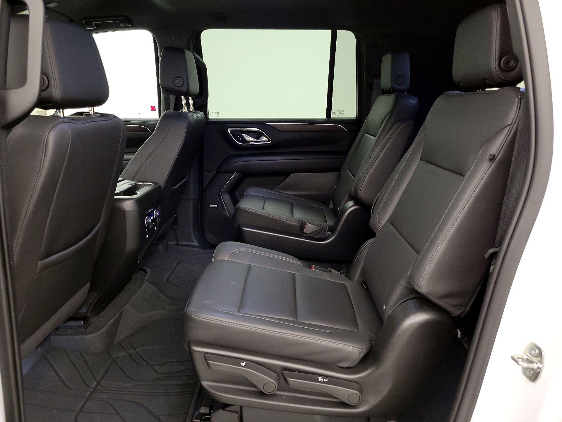 Thumbnail: 2023 Chevrolet Suburban - 20