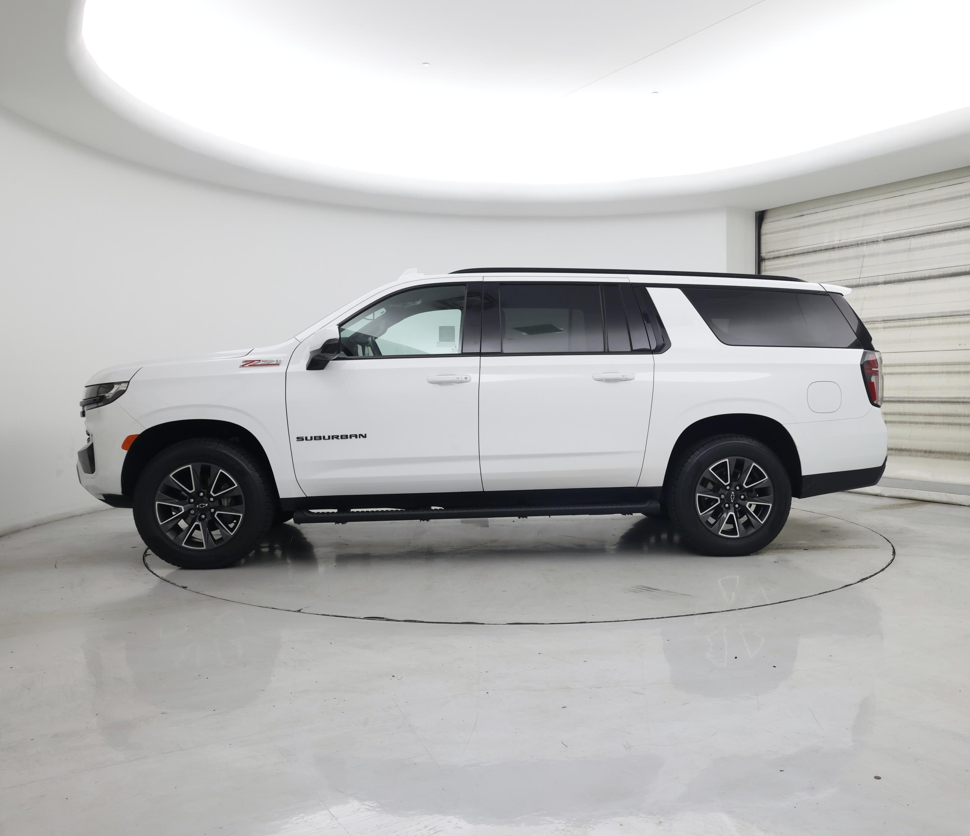 Thumbnail: 2023 Chevrolet Suburban - 3