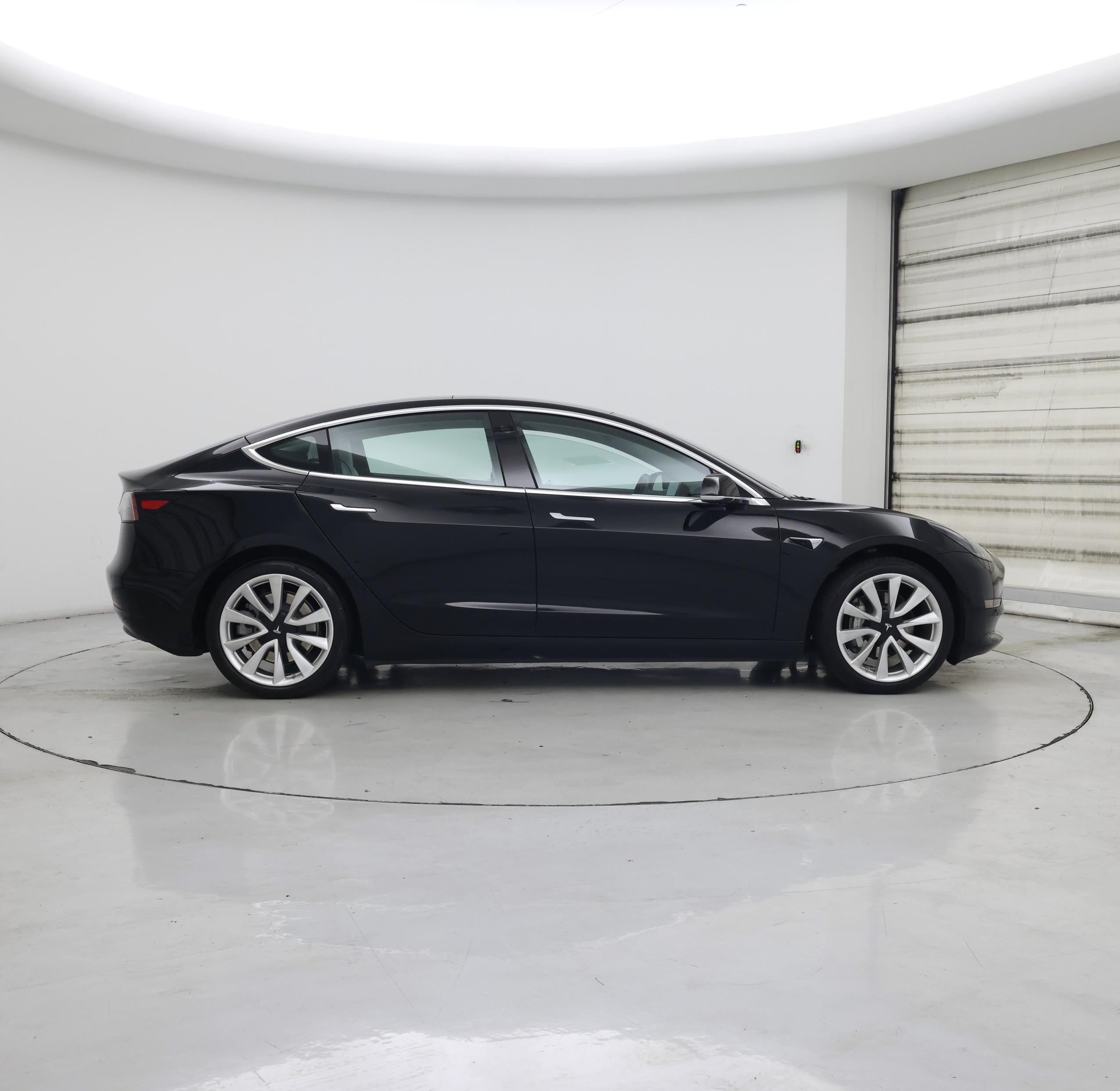 Thumbnail: 2019 Tesla Model 3 - 7